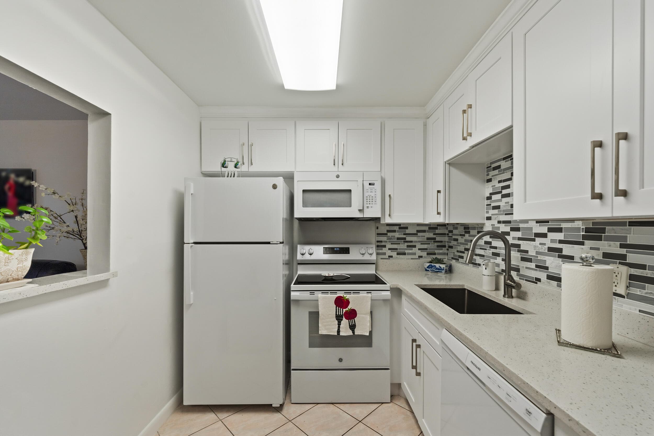 126 Southampton B, West Palm Beach, FL 33417 — photo 4 of 29