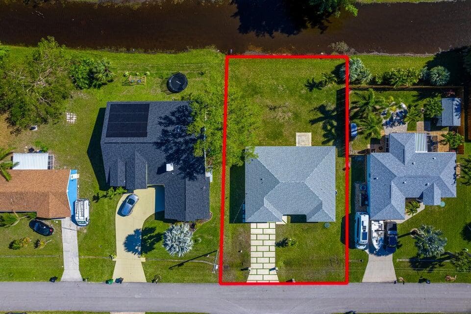 2372 SE Maslan Avenue, Port St. Lucie, FL 34952 — photo 4 of 44