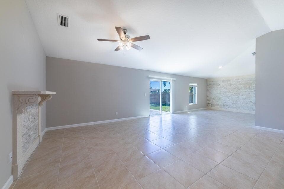 2372 SE Maslan Avenue, Port St. Lucie, FL 34952 — photo 17 of 44