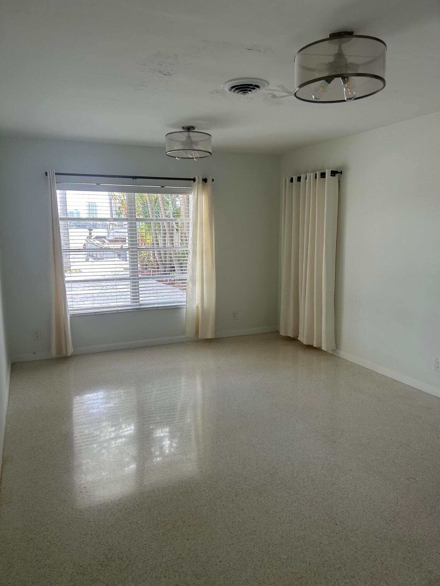 704 NE 20th Avenue, Fort Lauderdale, FL 33304 — photo 12 of 14