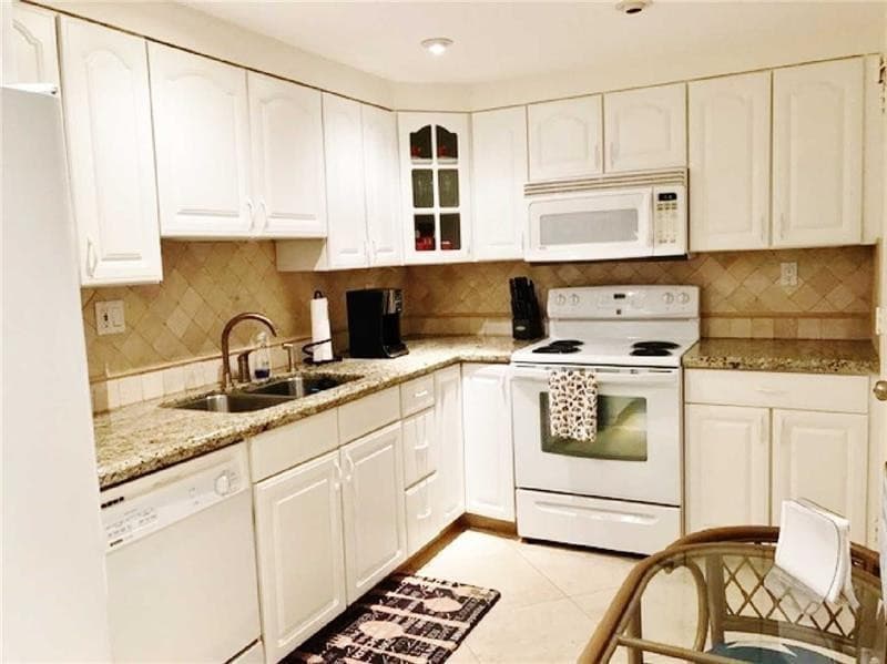 4250 Galt Ocean Drive 15a, Fort Lauderdale, FL 33308 — photo 9 of 20
