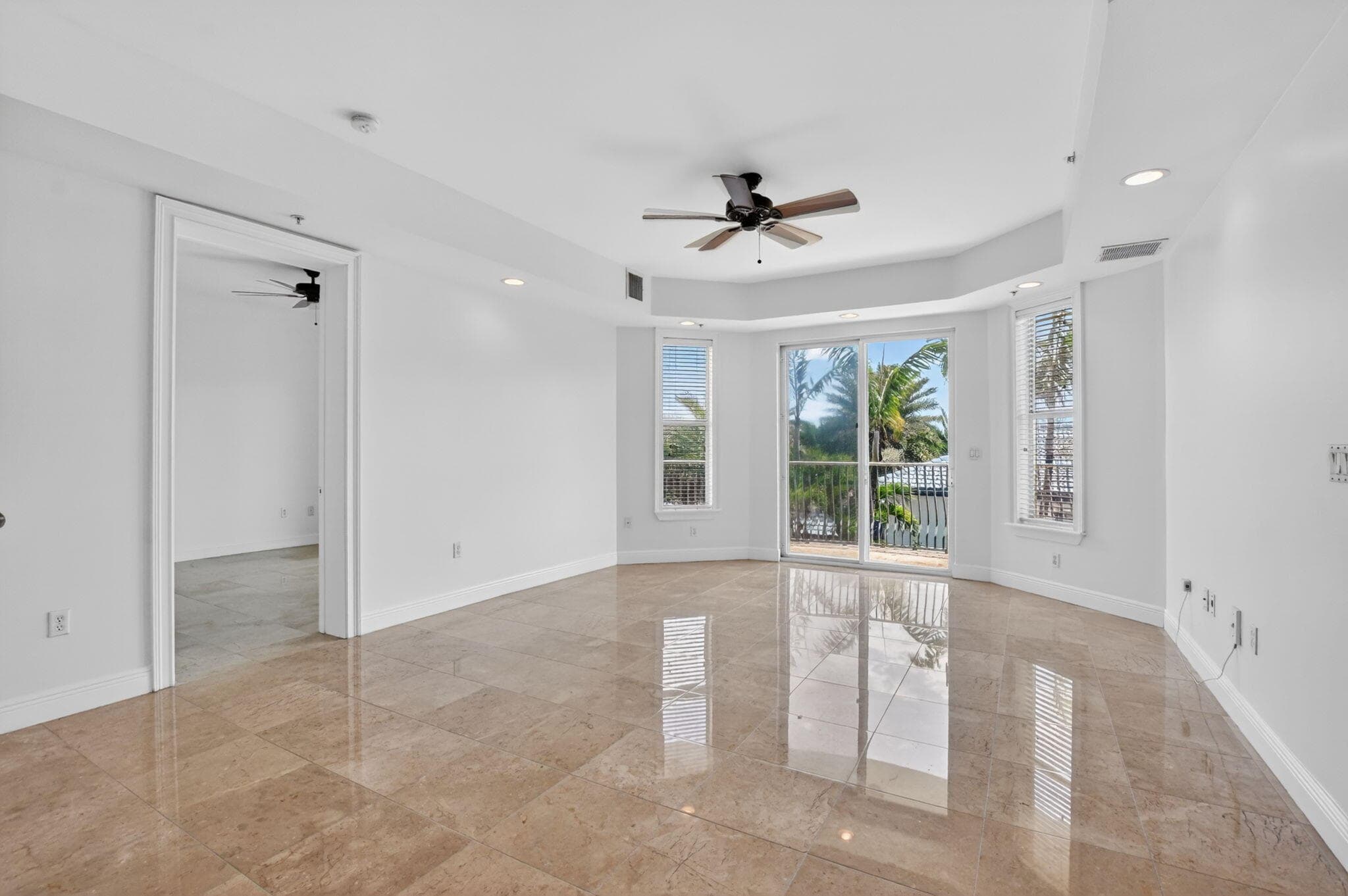616 SE 20th Avenue 302, Deerfield Beach, FL 33441 — photo 7 of 39