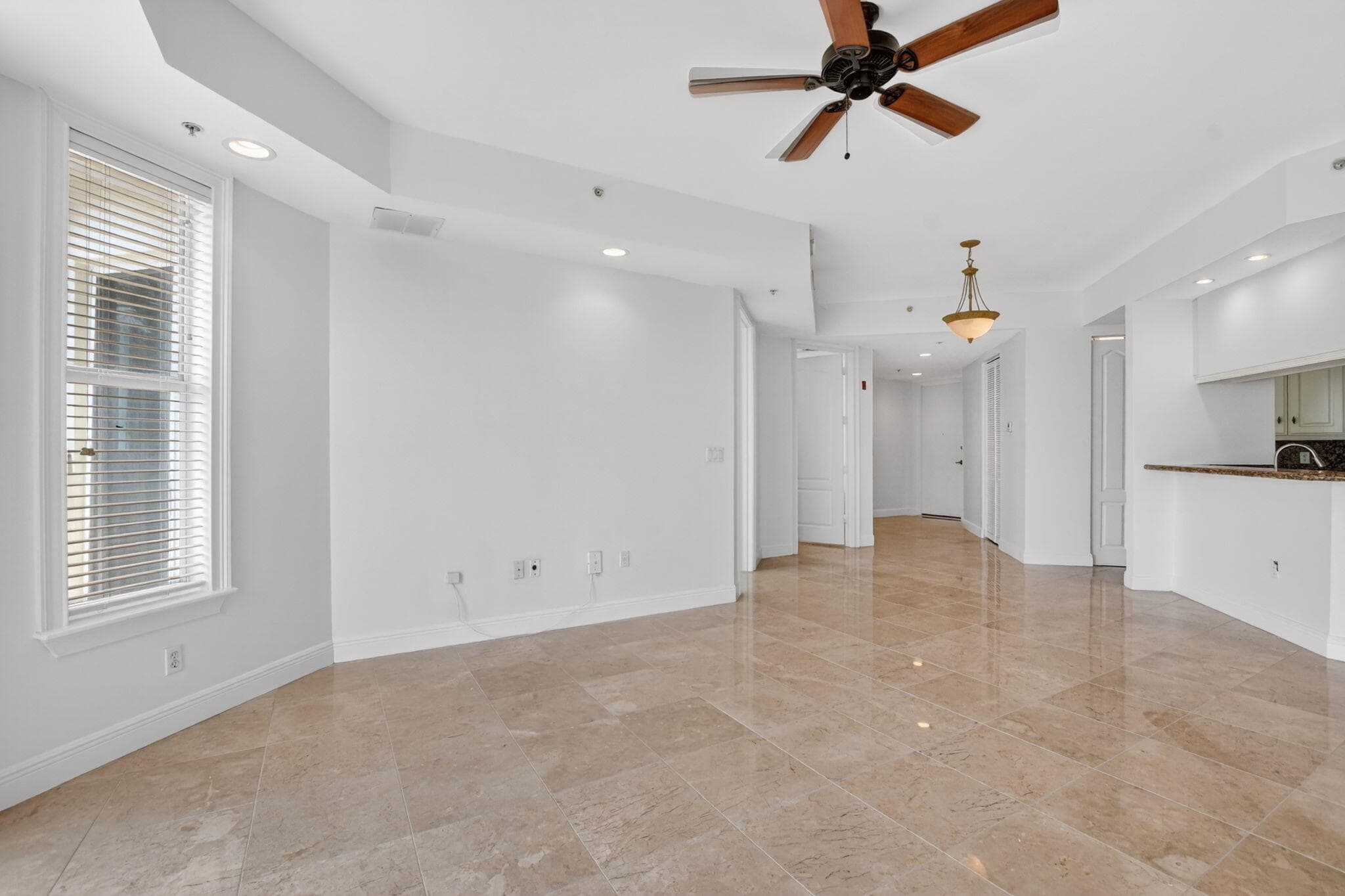 616 SE 20th Avenue 302, Deerfield Beach, FL 33441 — photo 9 of 39