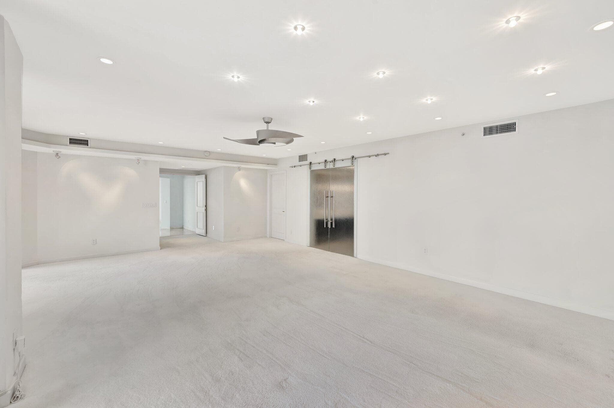 2100 N Ocean Boulevard 16e, Fort Lauderdale, FL 33305 — photo 22 of 76