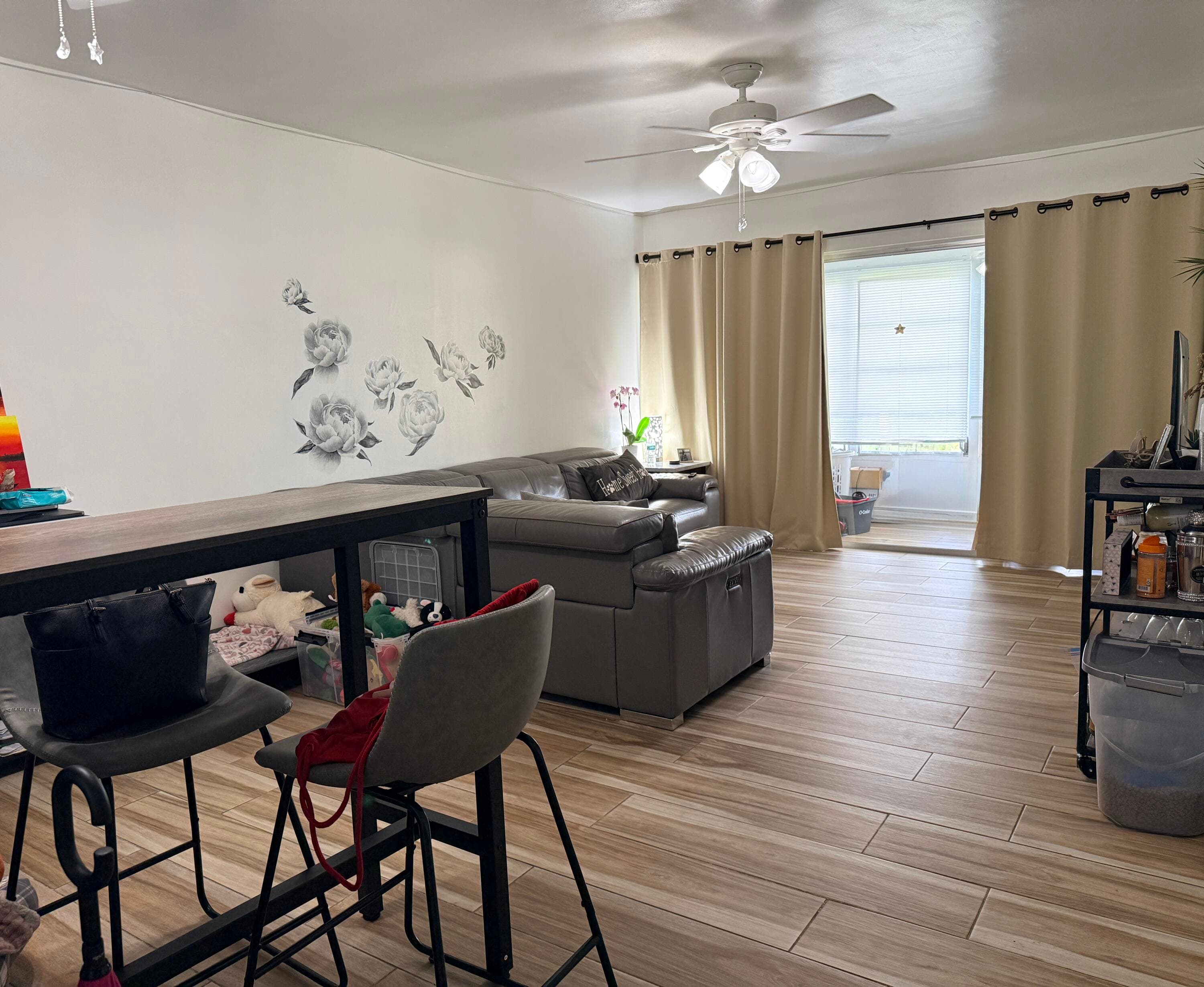 500 Davis Road 26, Palm Springs, FL 33461 — photo 2 of 10