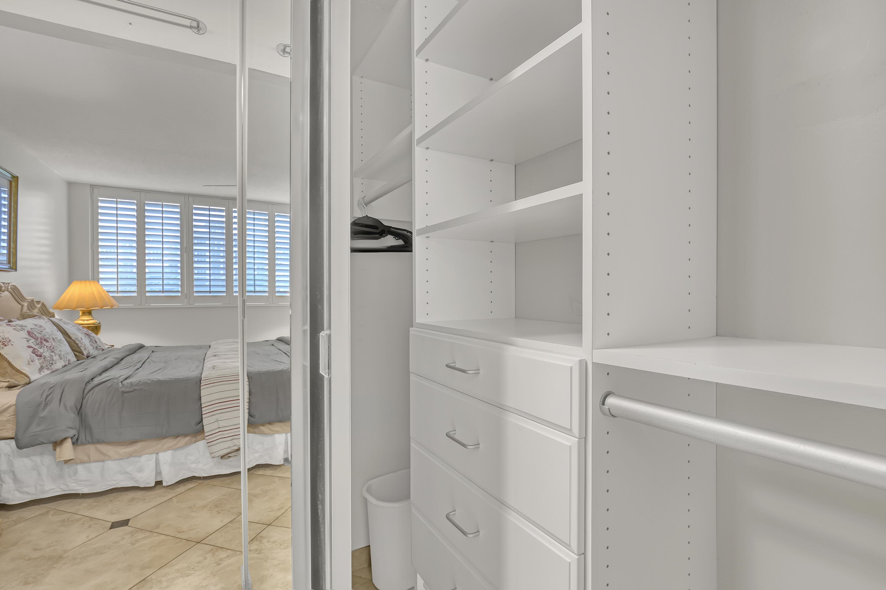 125 S Ocean Avenue 304, Palm Beach Shores, FL 33404 — photo 11 of 32
