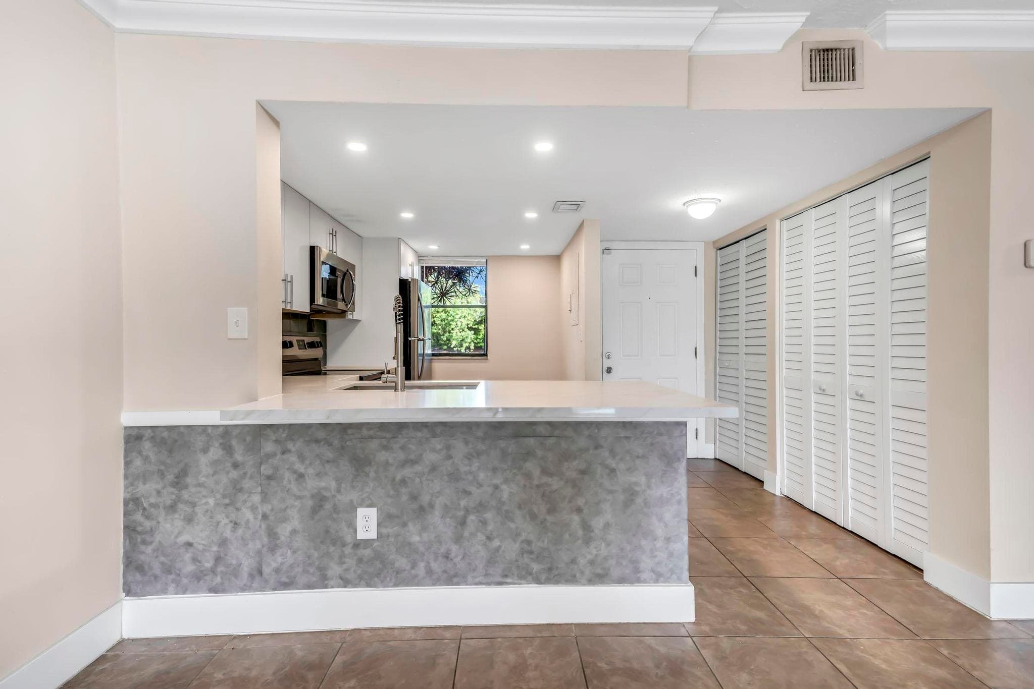 5200 NW 31st Avenue 141, Fort Lauderdale, FL 33309 — photo 15 of 33