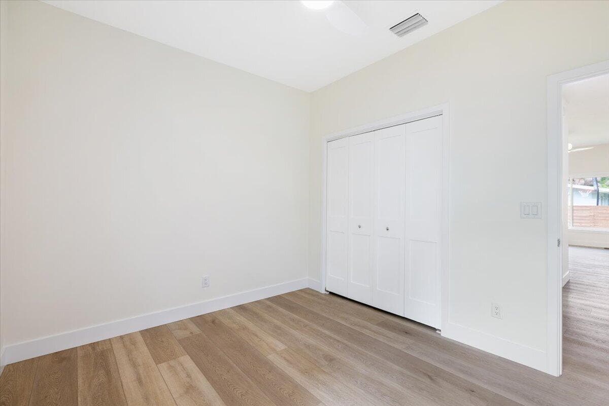 2376 28th Avenue SW, Vero Beach, FL 32968 — photo 20 of 43