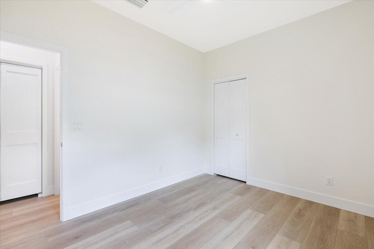 2376 28th Avenue SW, Vero Beach, FL 32968 — photo 24 of 43