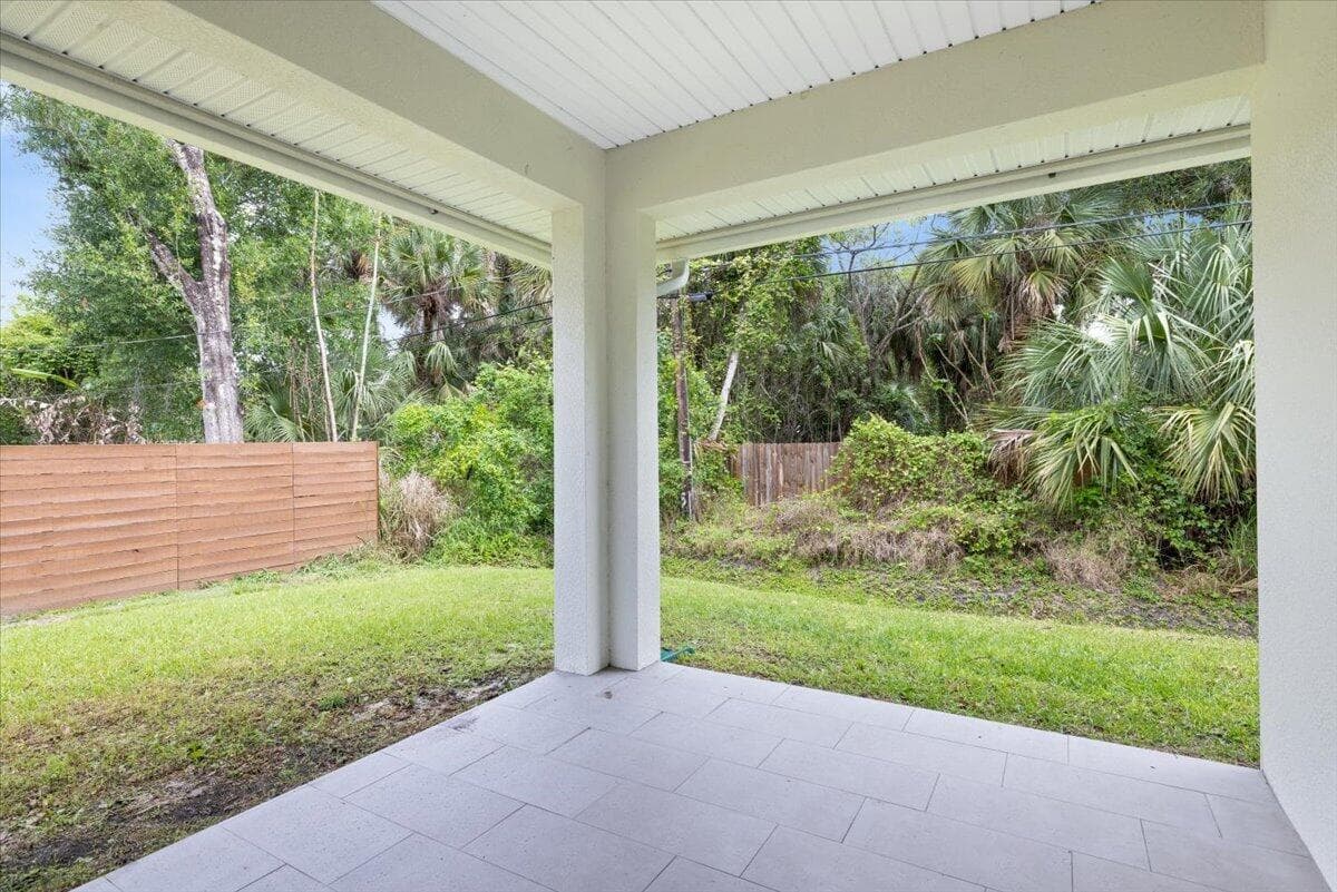 2376 28th Avenue SW, Vero Beach, FL 32968 — photo 35 of 43