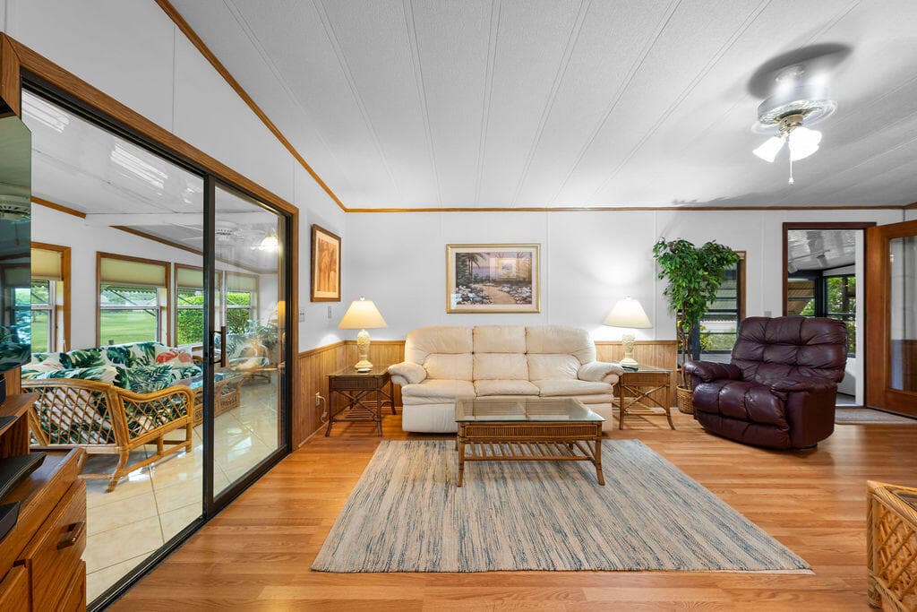7894 SE Saratoga Drive E, Hobe Sound, FL 33455 — photo 10 of 35