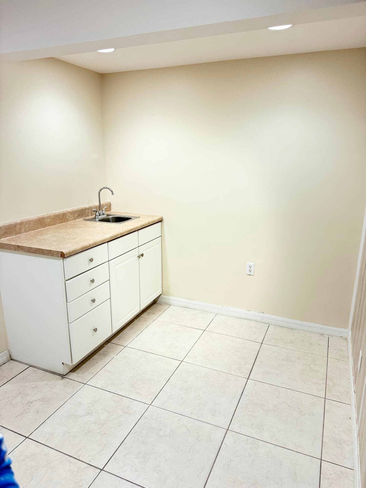 706 N 7th Street, Fort Pierce, FL — photo 2 of 5