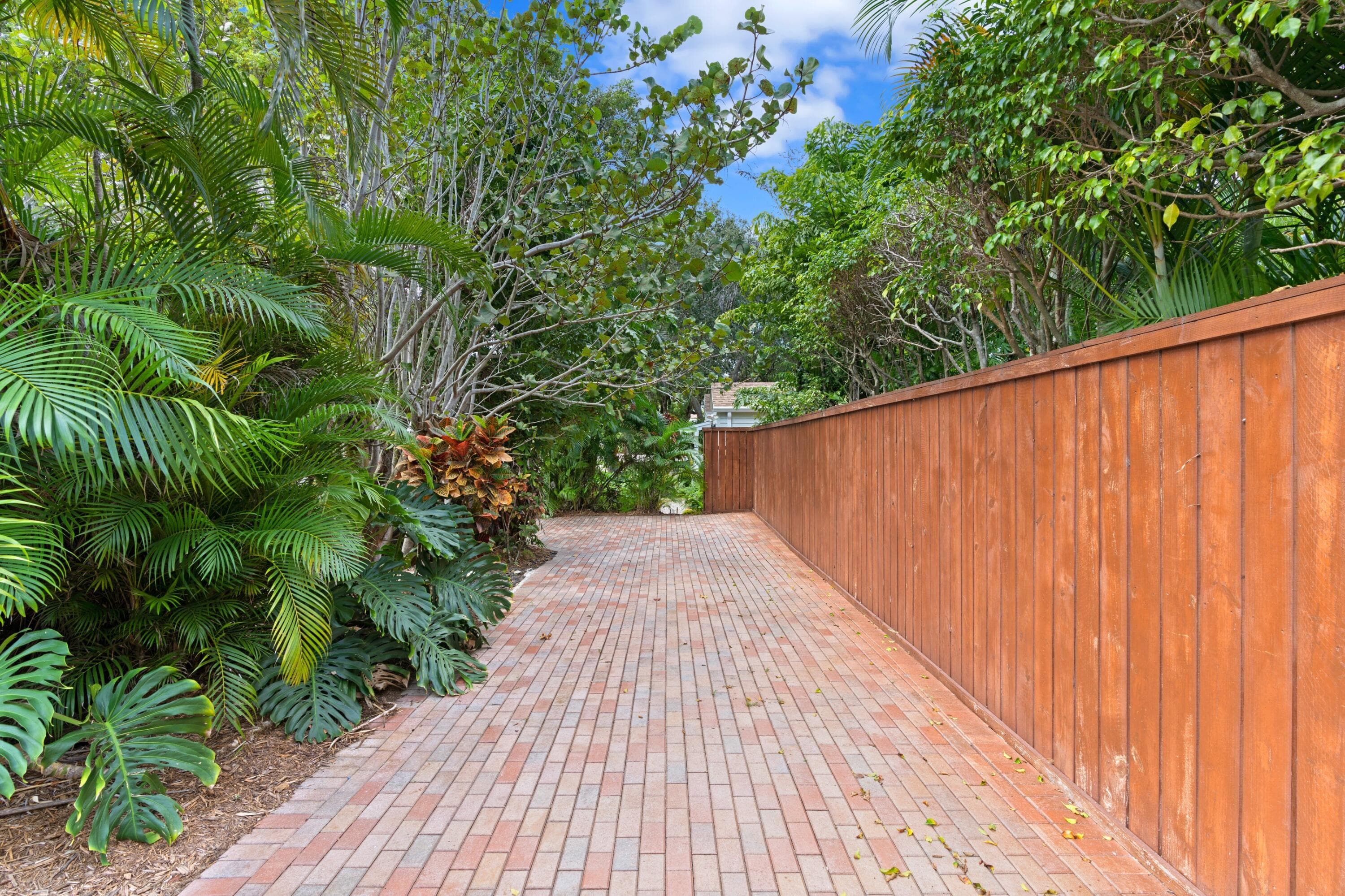 727 Claremore Drive, West Palm Beach, FL 33401 — photo 46 of 48