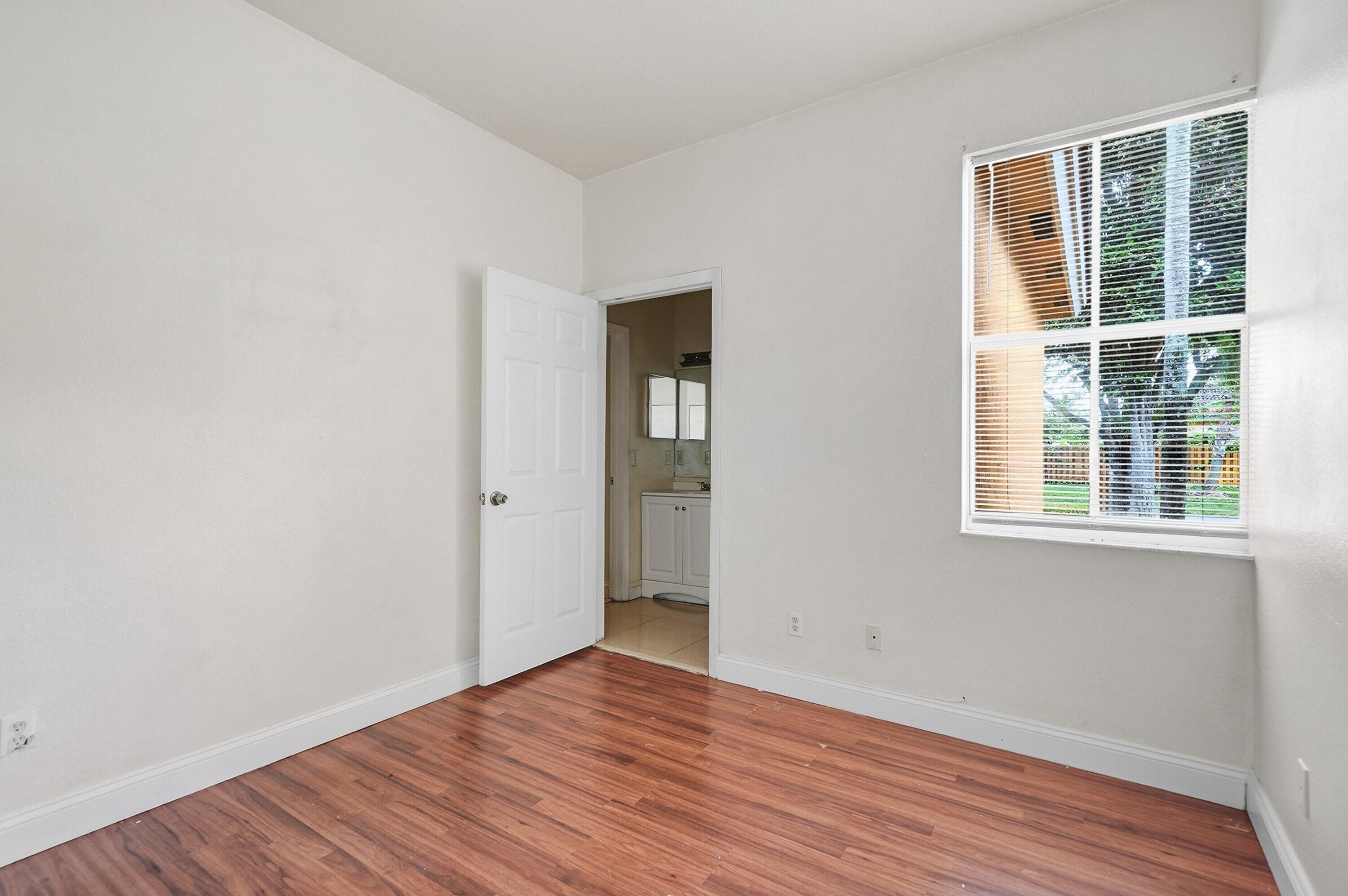 1584 SW 2nd Street, Homestead, FL 33030 — photo 15 of 28