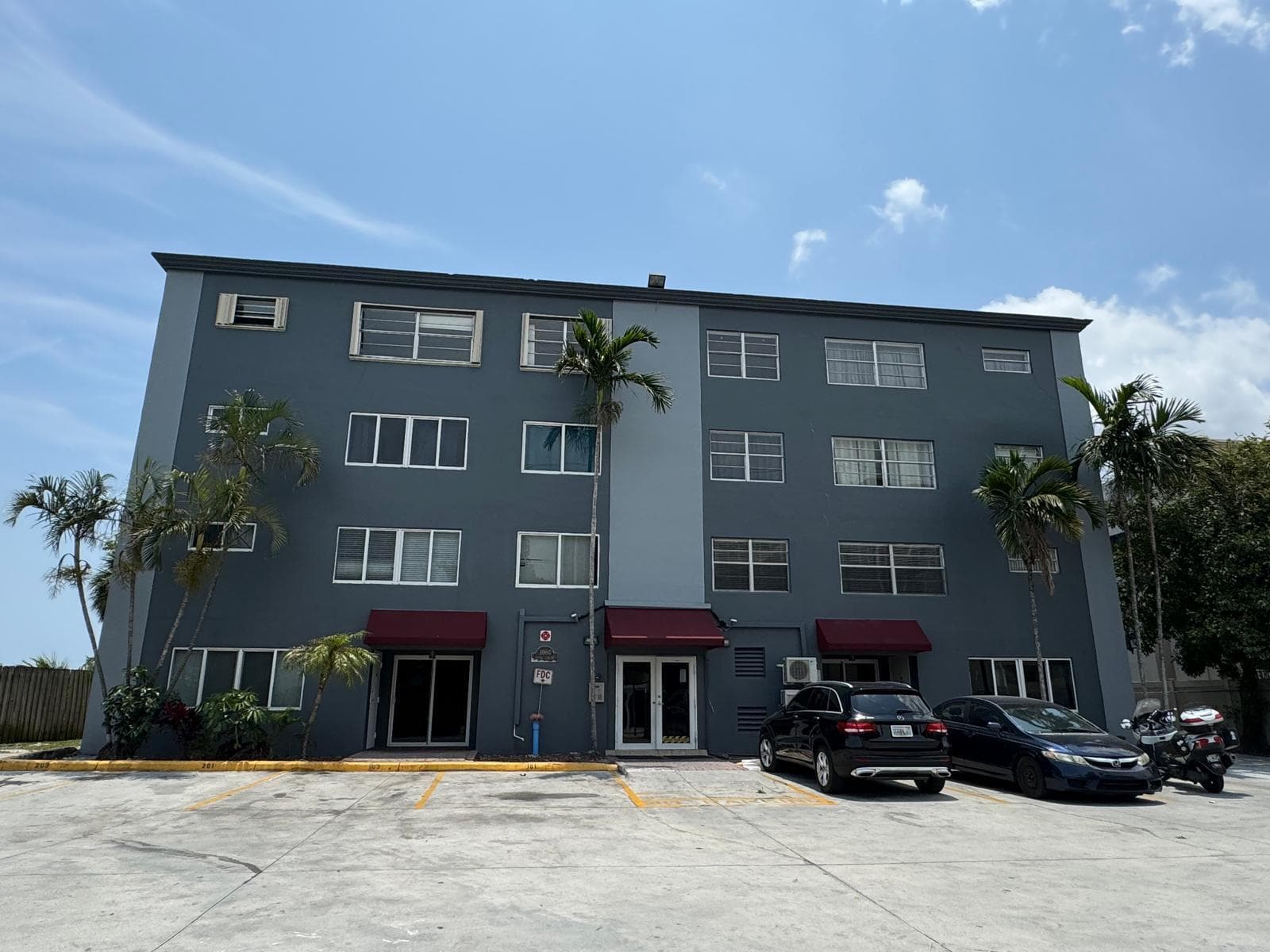 1060 Crystal Lake Drive 101, Deerfield Beach, FL 33064 — photo 1 of 15