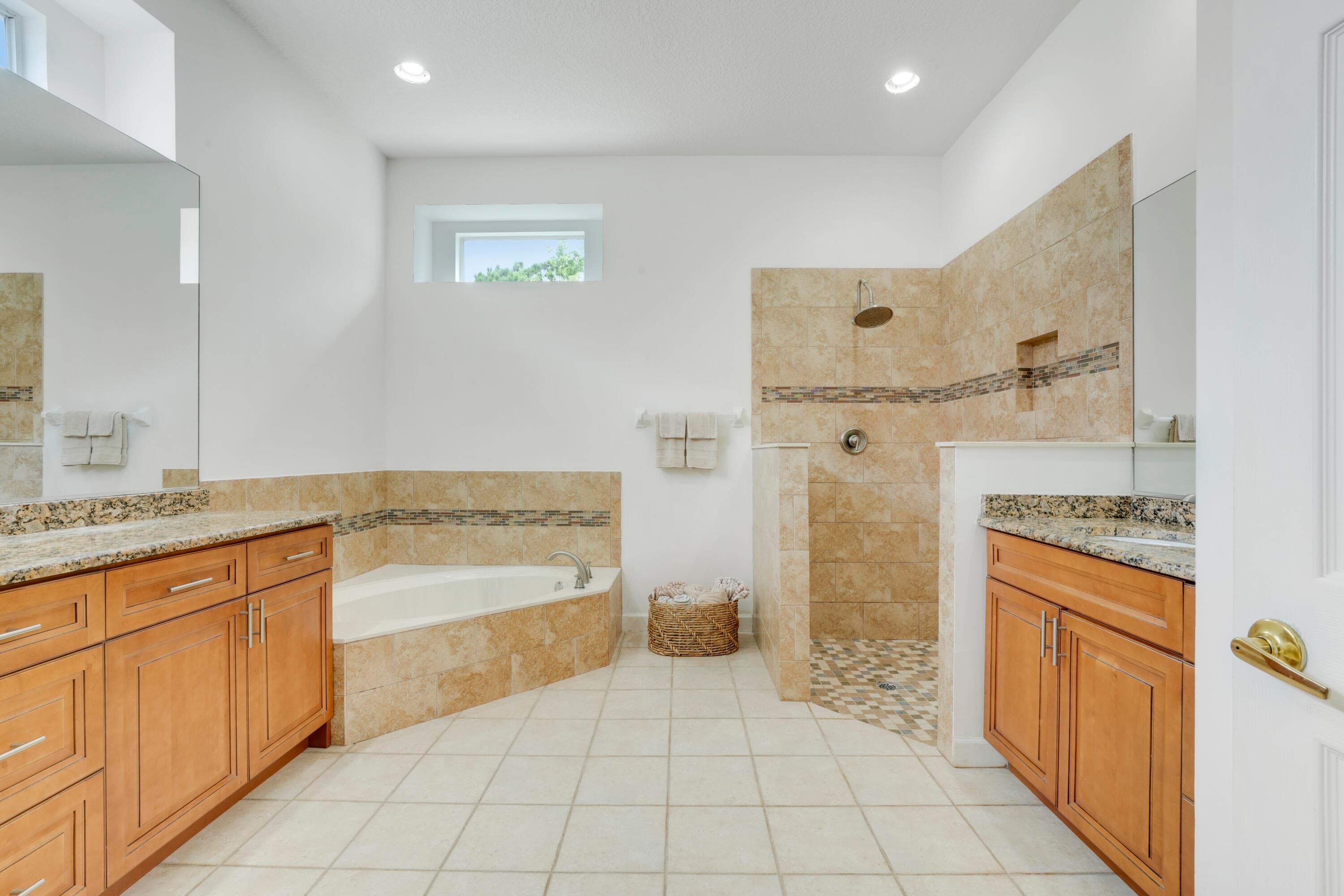 573 SW Saint Kitts Cove, Port St. Lucie, FL 34986 — photo 18 of 44