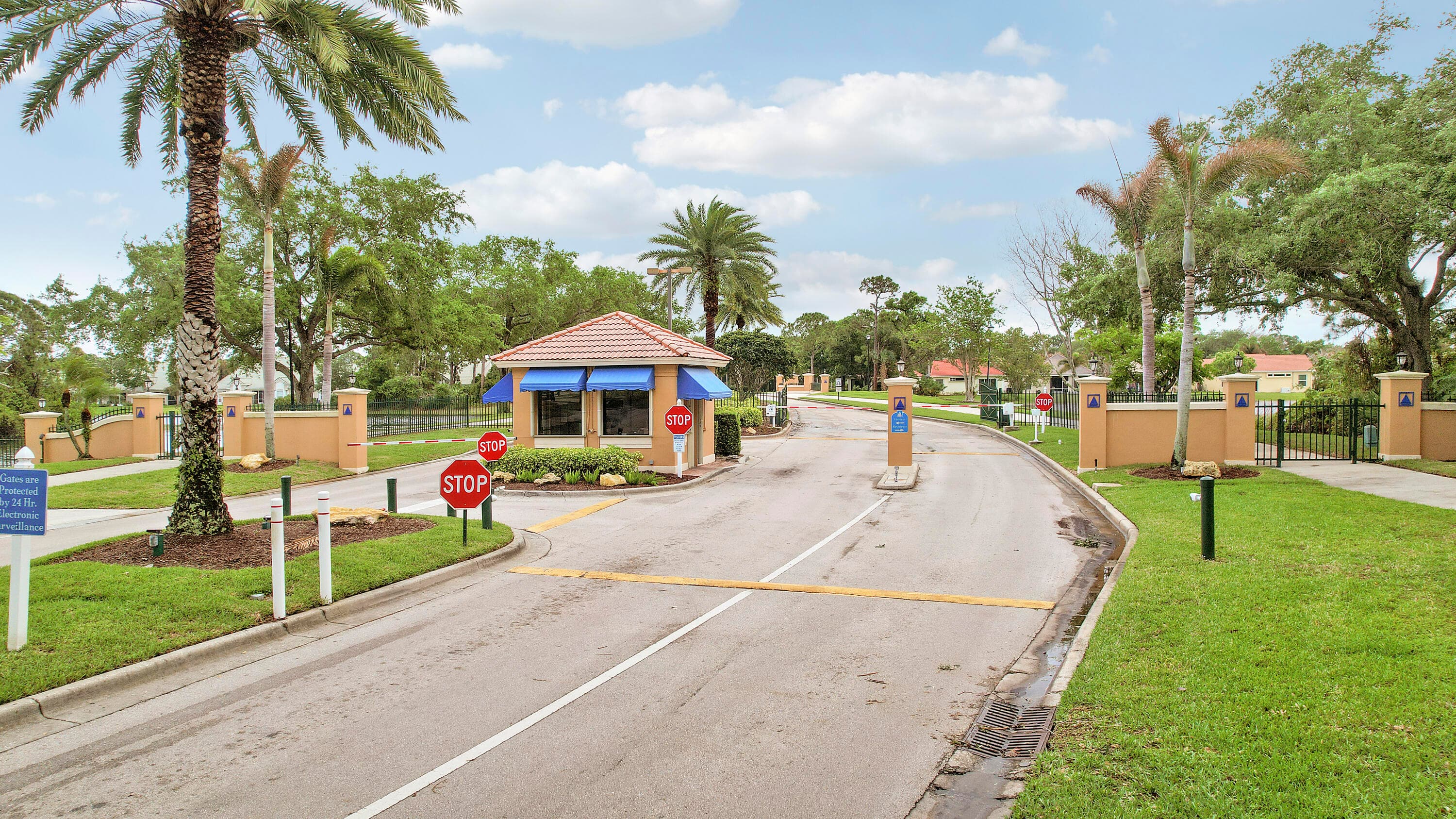 573 SW Saint Kitts Cove, Port St. Lucie, FL 34986 — photo 39 of 44