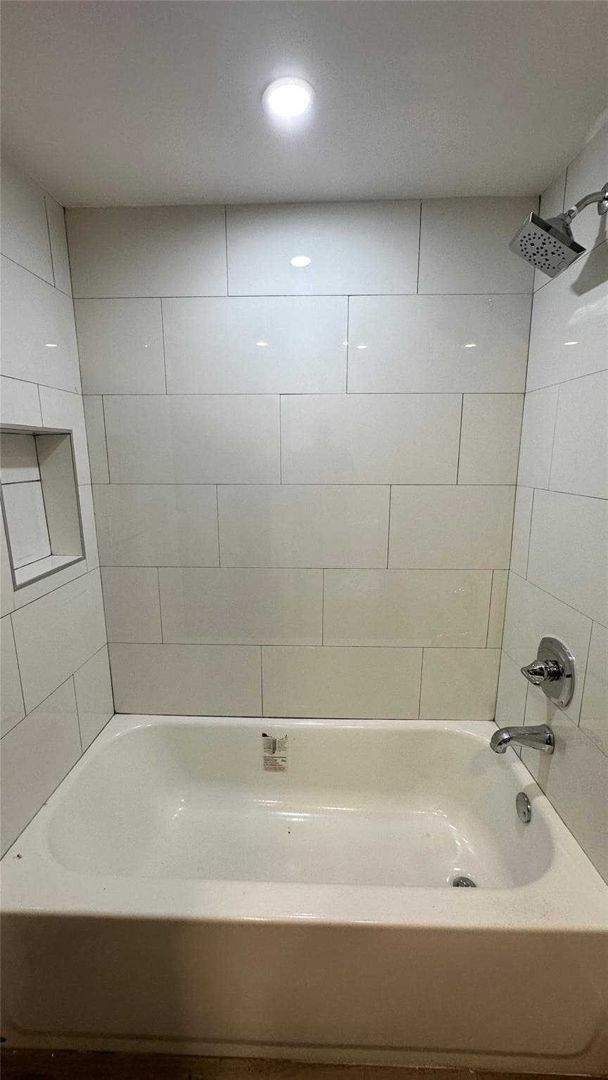 16450 NW 2nd Avenue 102, Miami, FL 33169 — photo 5 of 9