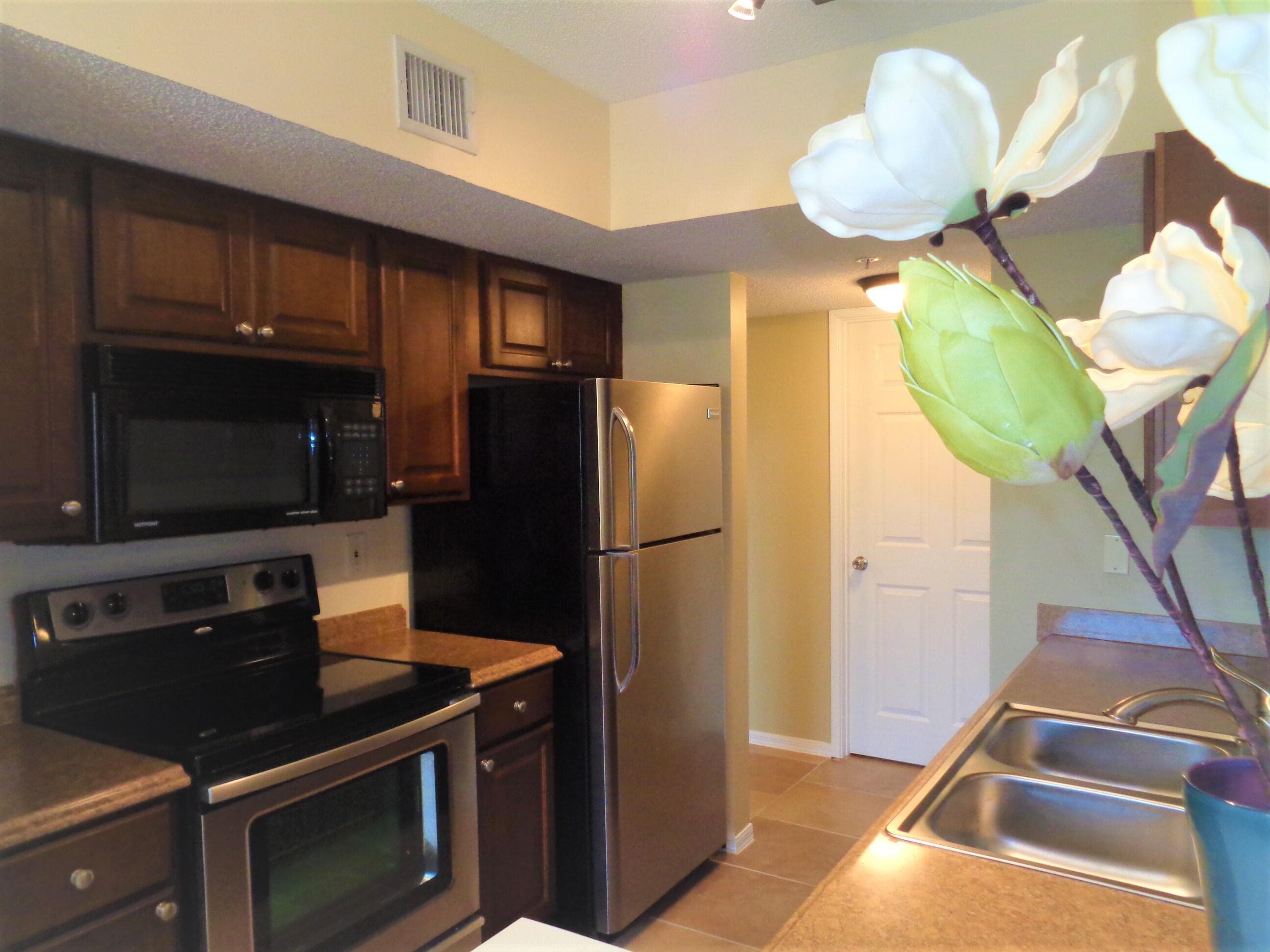 1650 N 42nd Circle 206, Vero Beach, FL 32967 — photo 7 of 50