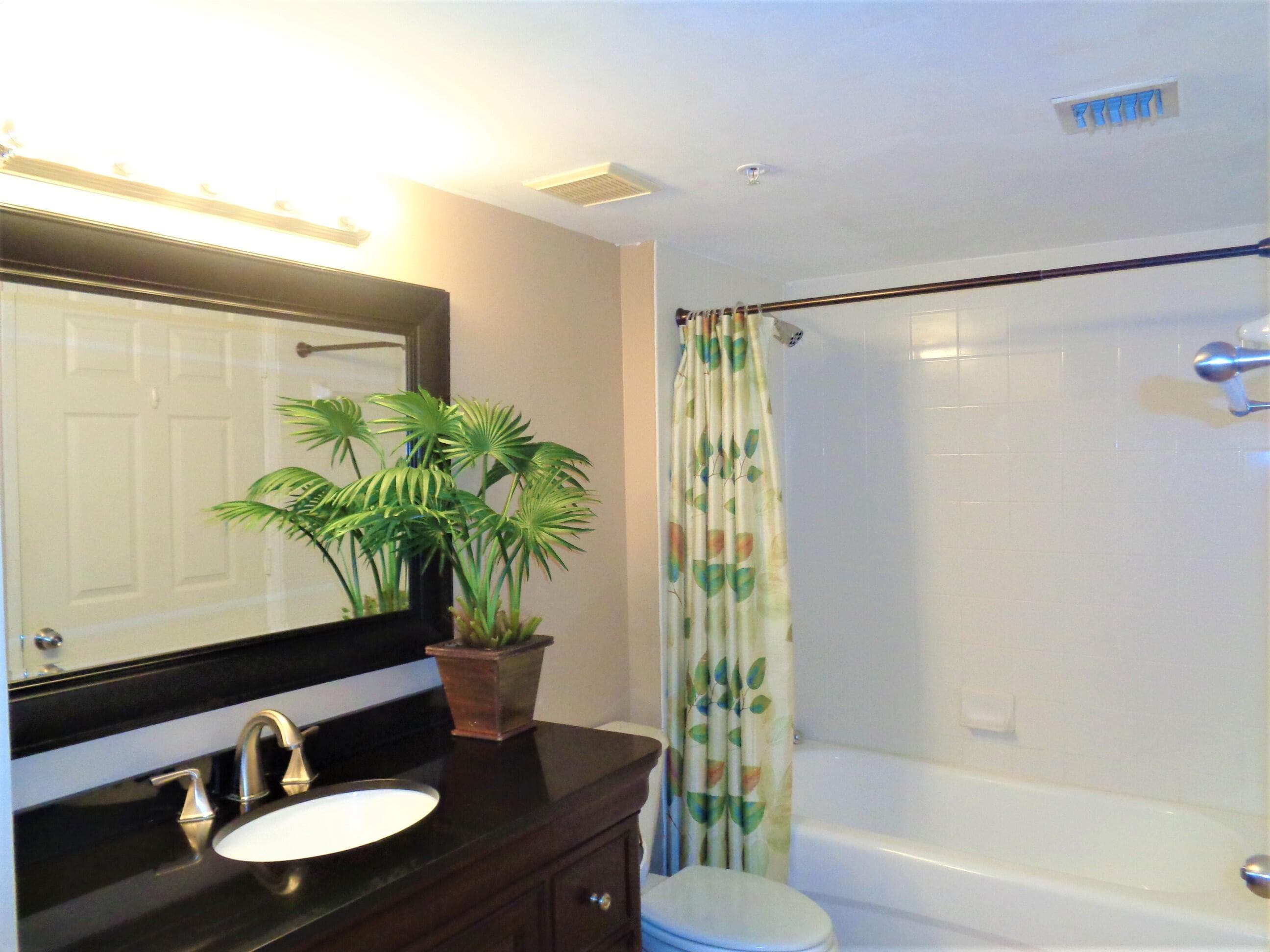 1650 N 42nd Circle 206, Vero Beach, FL 32967 — photo 15 of 50