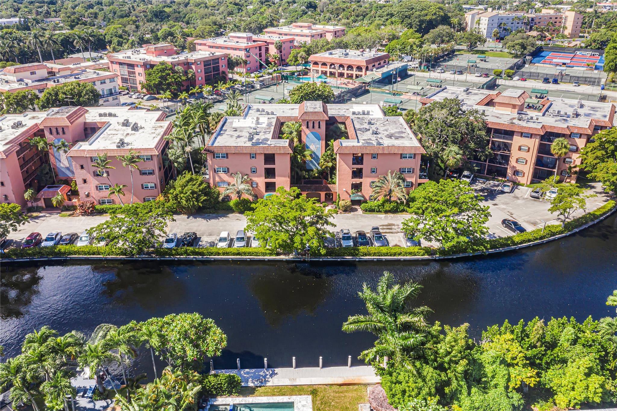 620 Tennis Club Drive 111, Fort Lauderdale, FL 33311 — photo 1 of 47