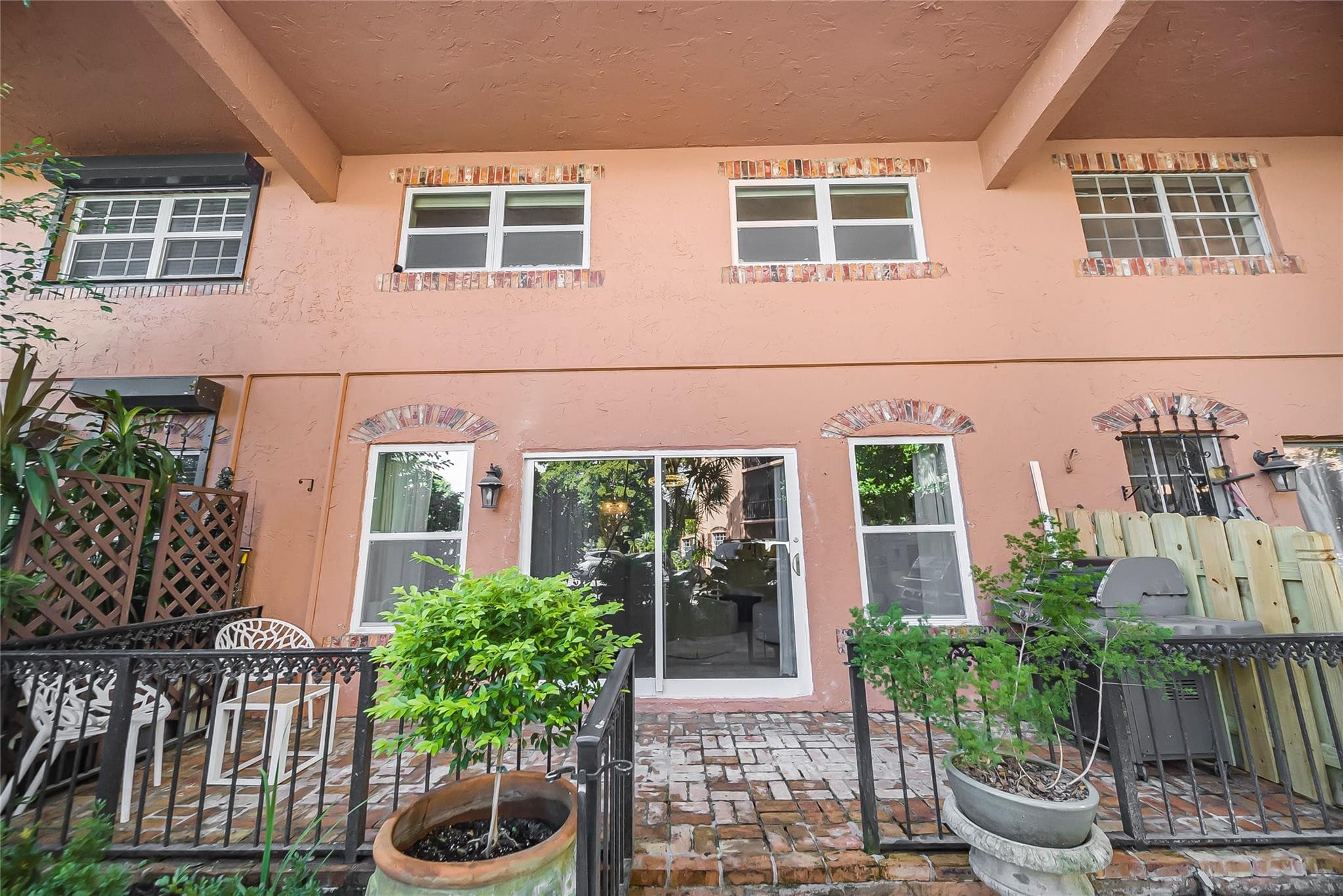 620 Tennis Club Drive 111, Fort Lauderdale, FL 33311 — photo 38 of 47