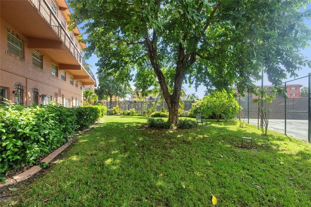 620 Tennis Club Drive 111, Fort Lauderdale, FL 33311 — photo 42 of 47