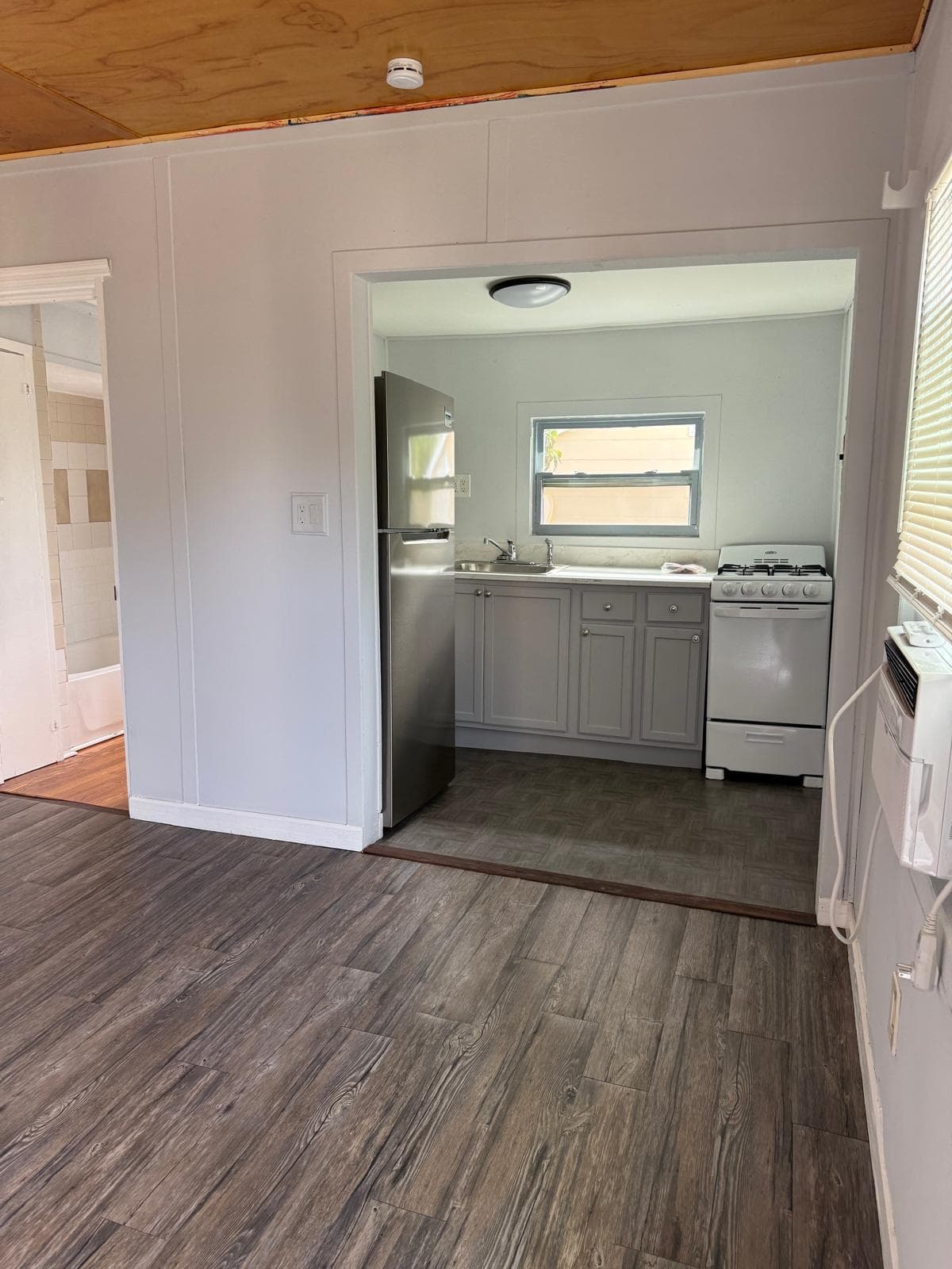 321 N 11th Street C, Fort Pierce, FL 34950 — photo 29 of 32