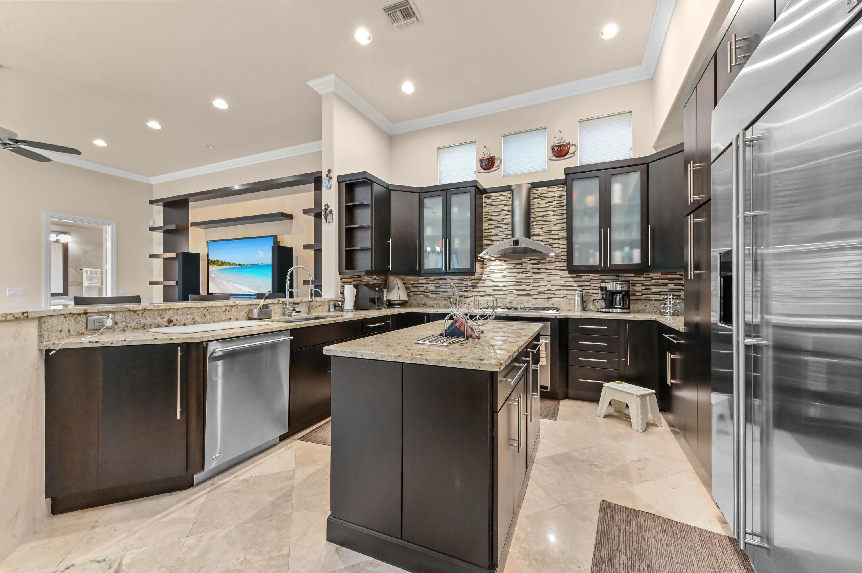6159 Via Venetia S, Delray Beach, FL 33484 — photo 11 of 46