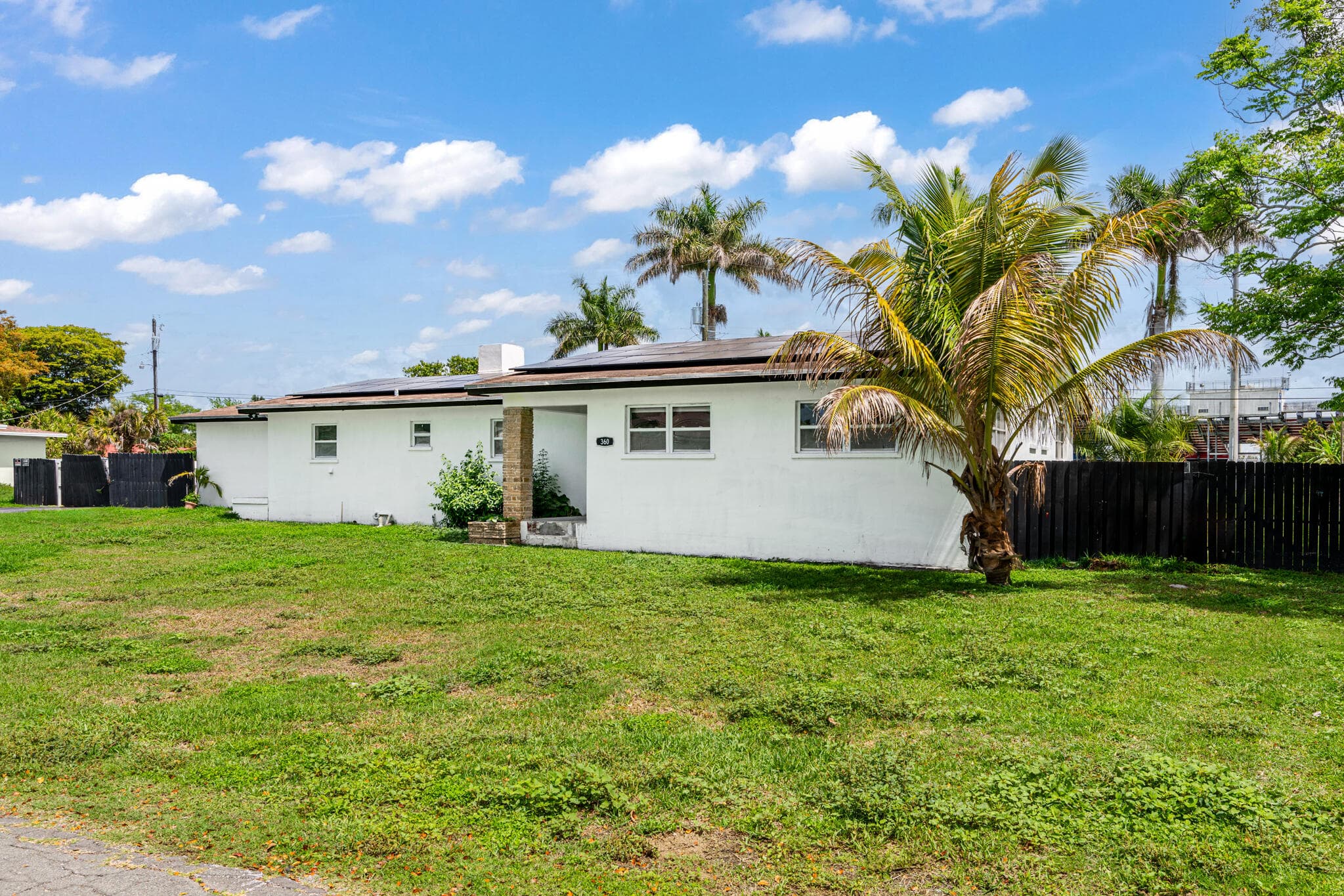 360 Kismet Avenue, Pahokee, FL 33476 — photo 7 of 36