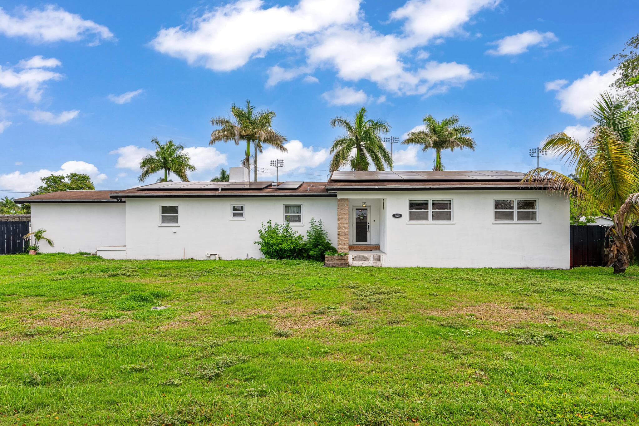 360 Kismet Avenue, Pahokee, FL 33476 — photo 8 of 36