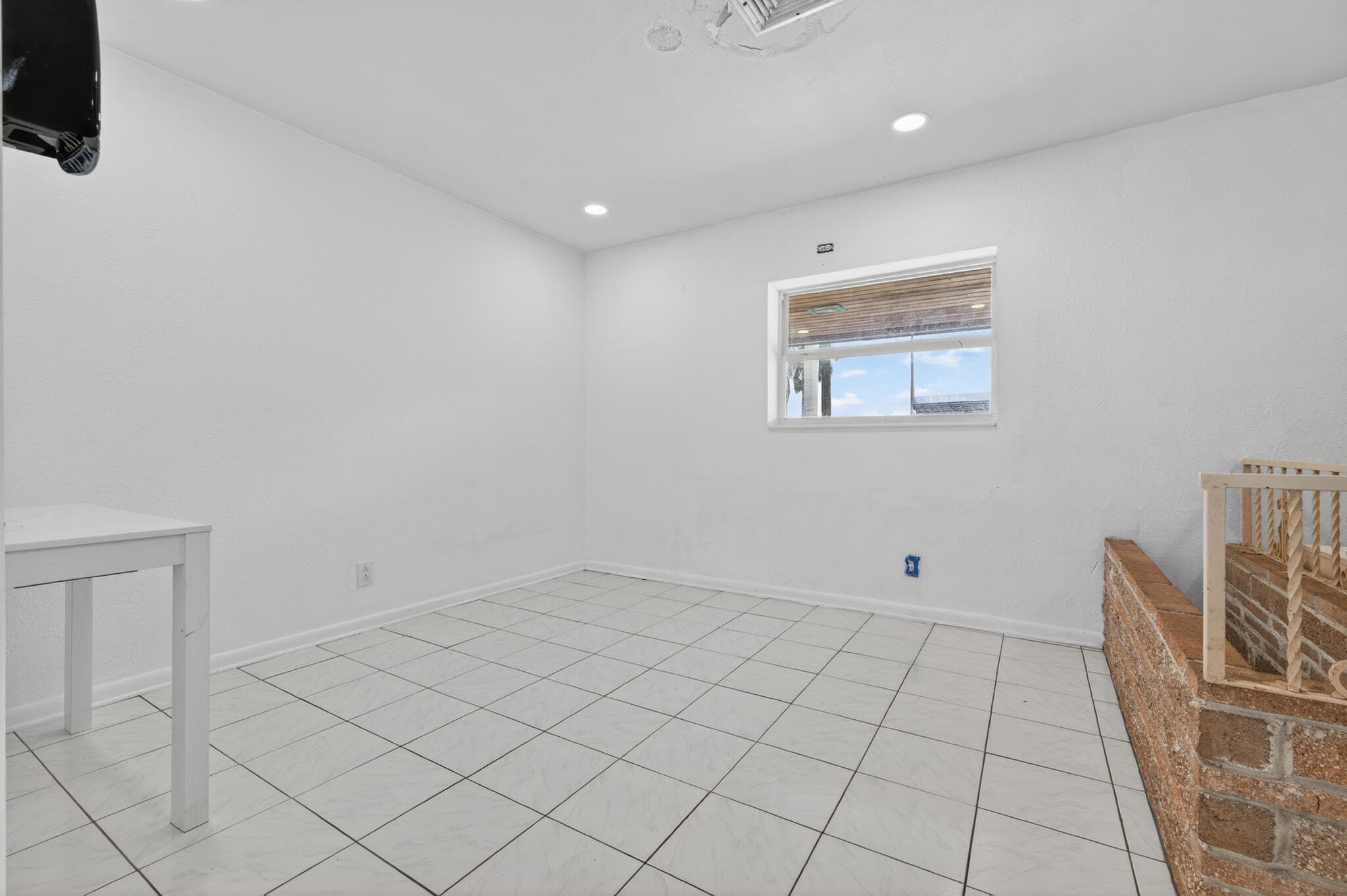 360 Kismet Avenue, Pahokee, FL 33476 — photo 12 of 36