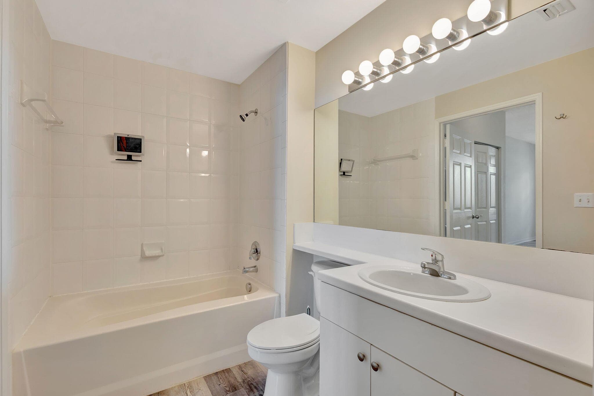 616 Clearwater Park Road 1013, West Palm Beach, FL 33401 — photo 10 of 28