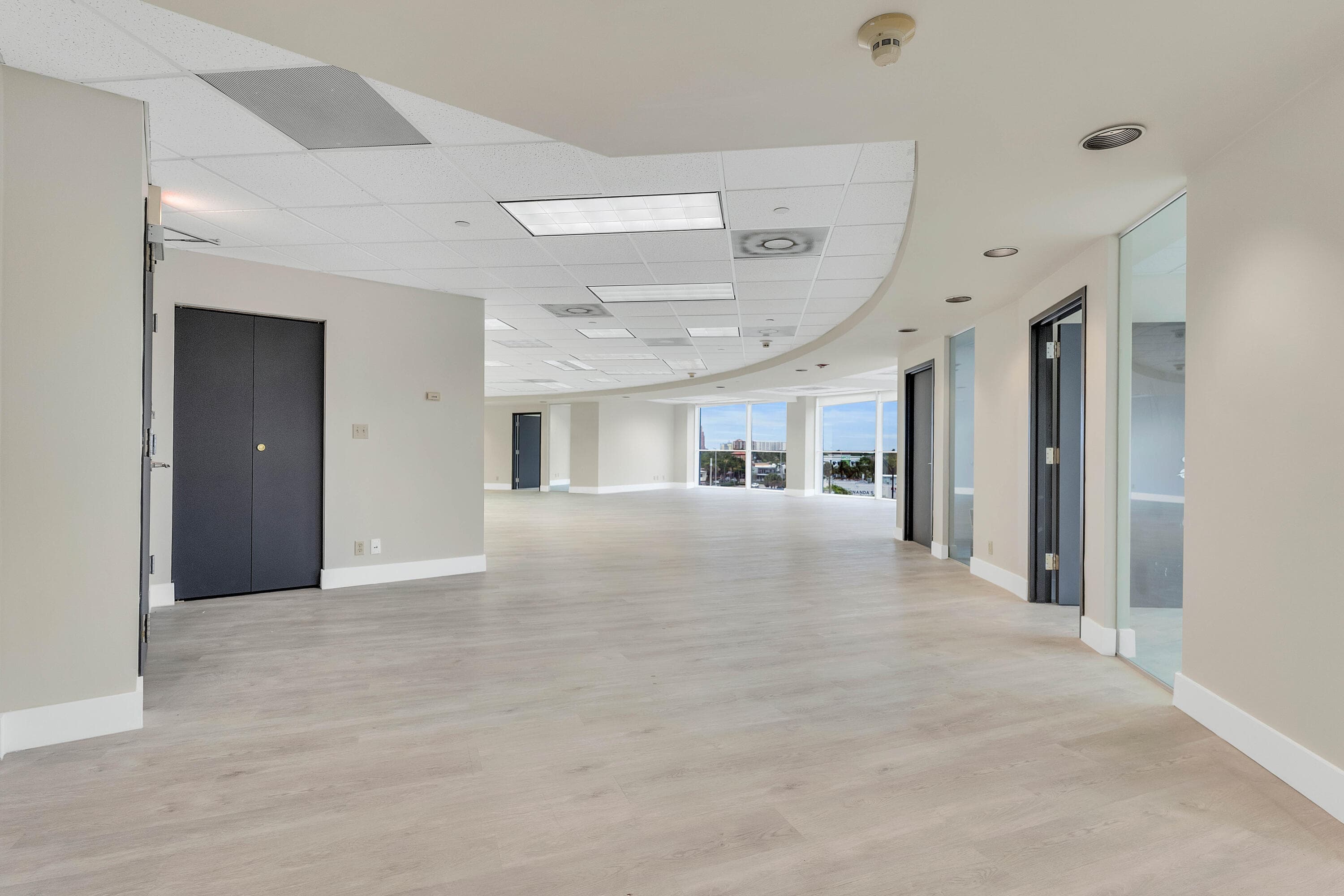 3101 N Federal Highway 700, Oakland Park, FL 33306 — photo 8 of 9