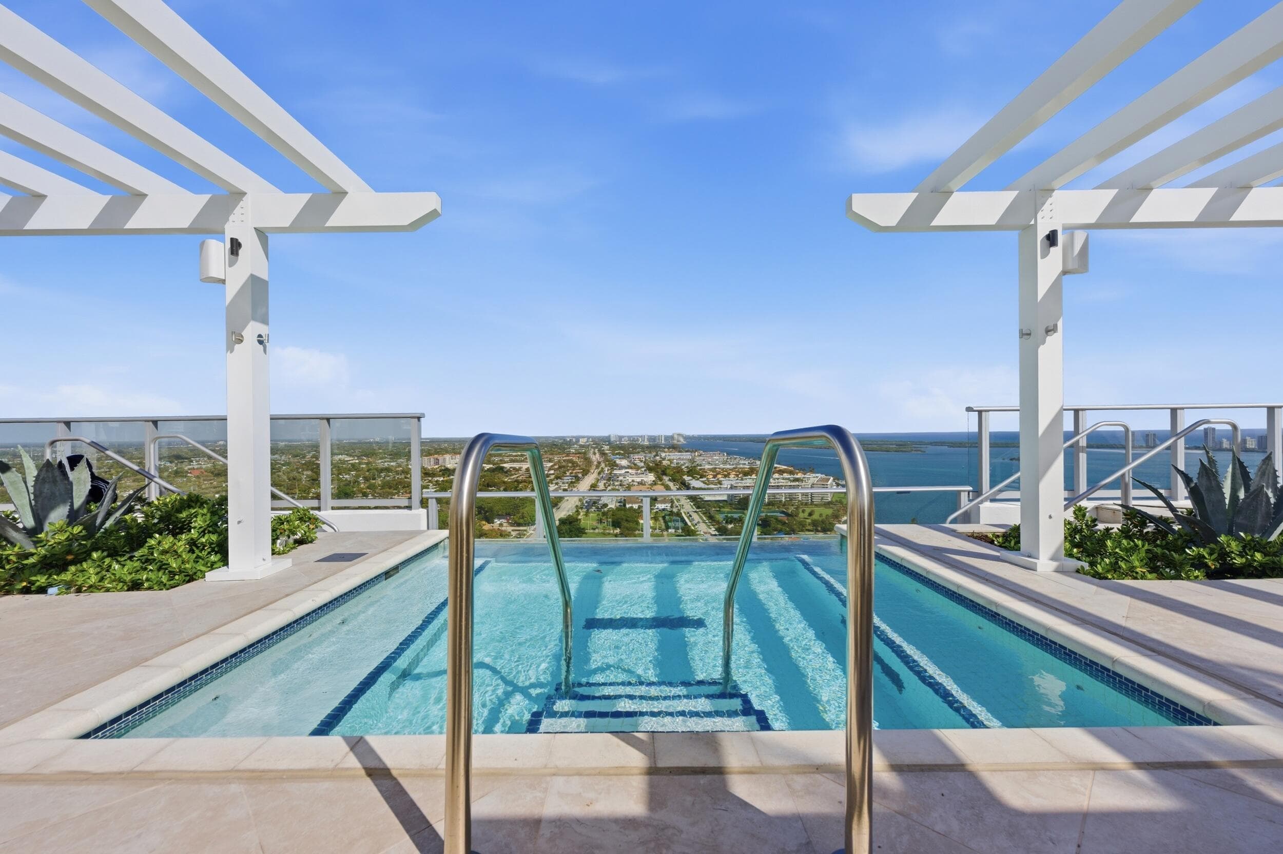 220 Lake Shore Drive 811, Lake Park, FL 33403 — photo 18 of 33