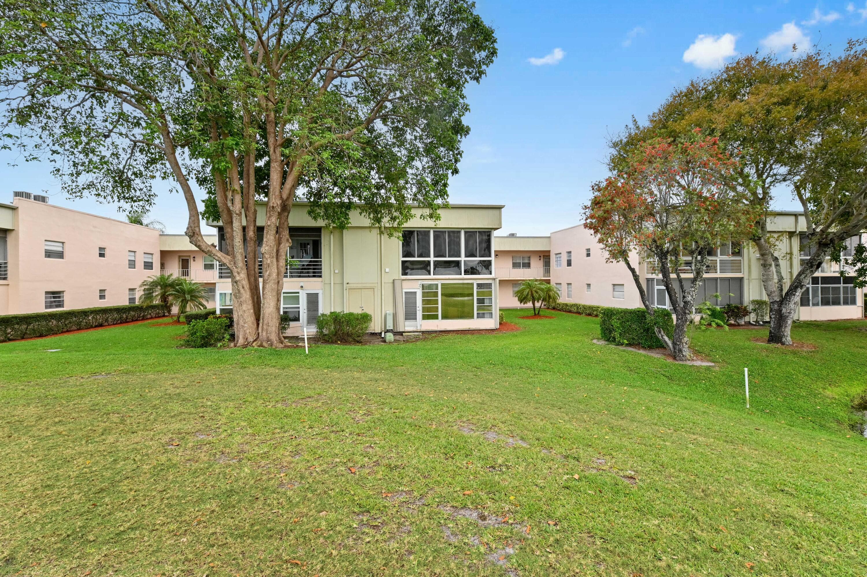 343 Capri H, Delray Beach, FL 33484 — photo 14 of 16