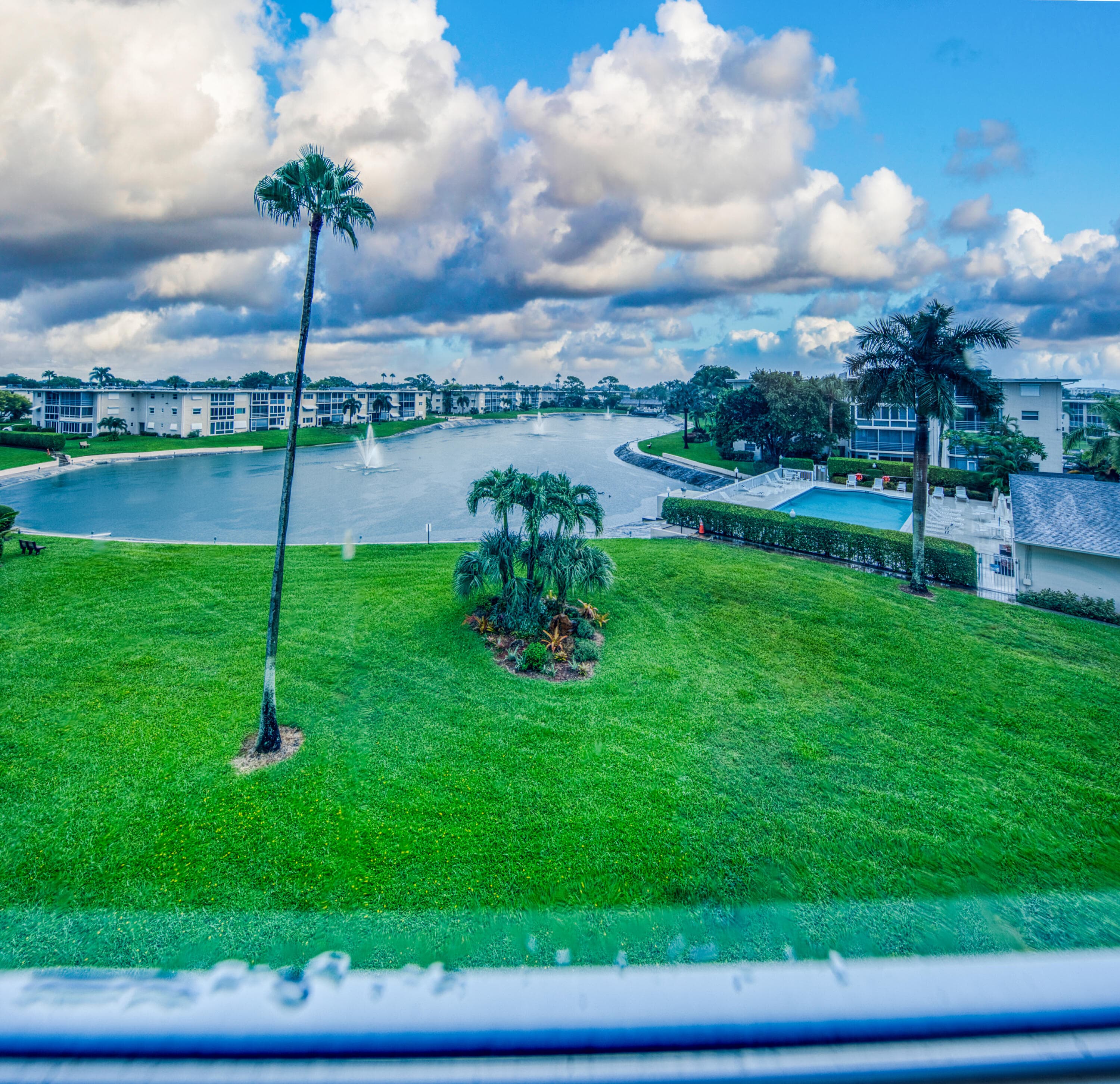 2728 N Garden Dr Drive N 413, Lake Worth, FL 33461 — photo 1 of 34