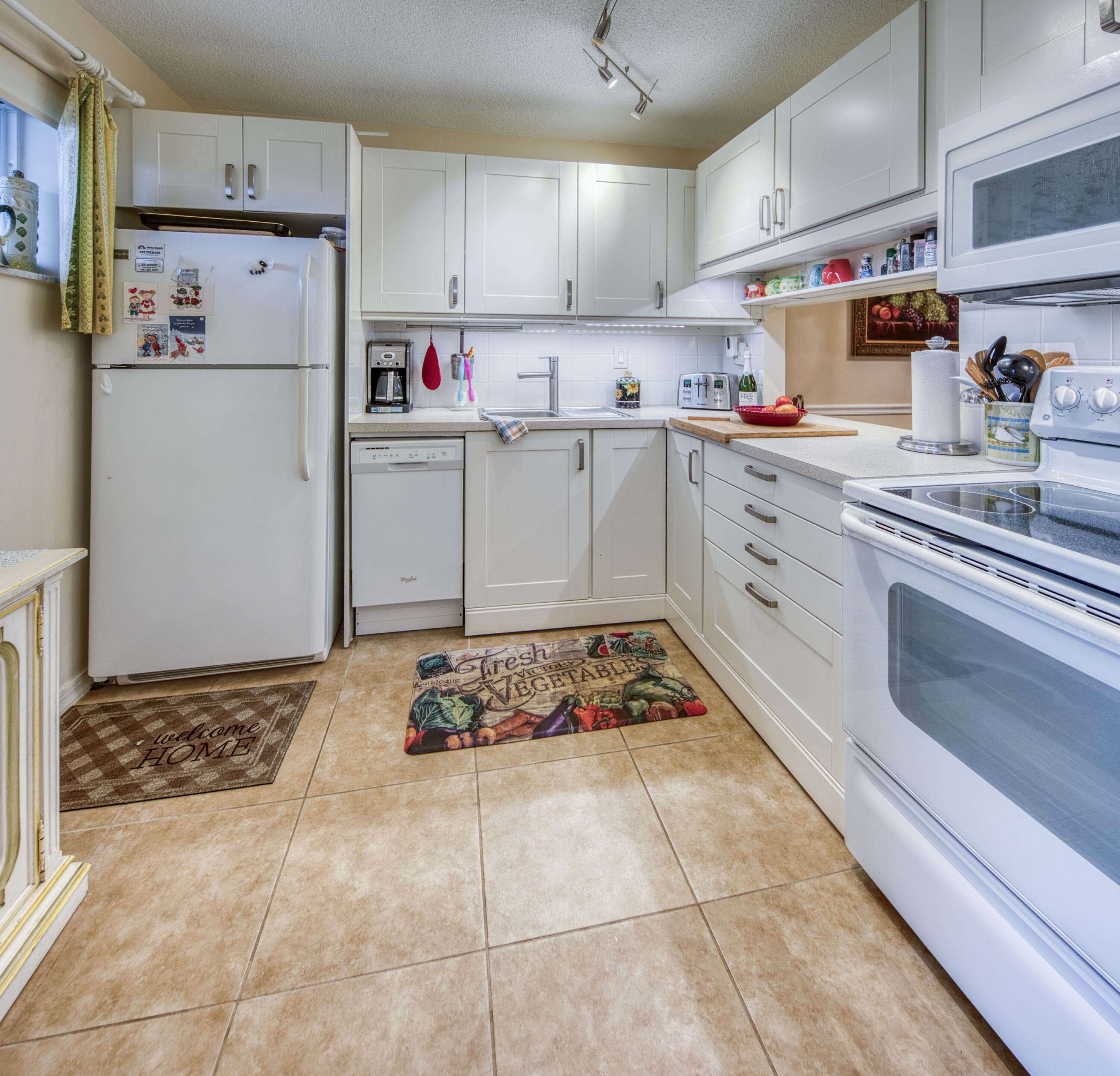 2728 N Garden Dr Drive N 413, Lake Worth, FL 33461 — photo 11 of 34