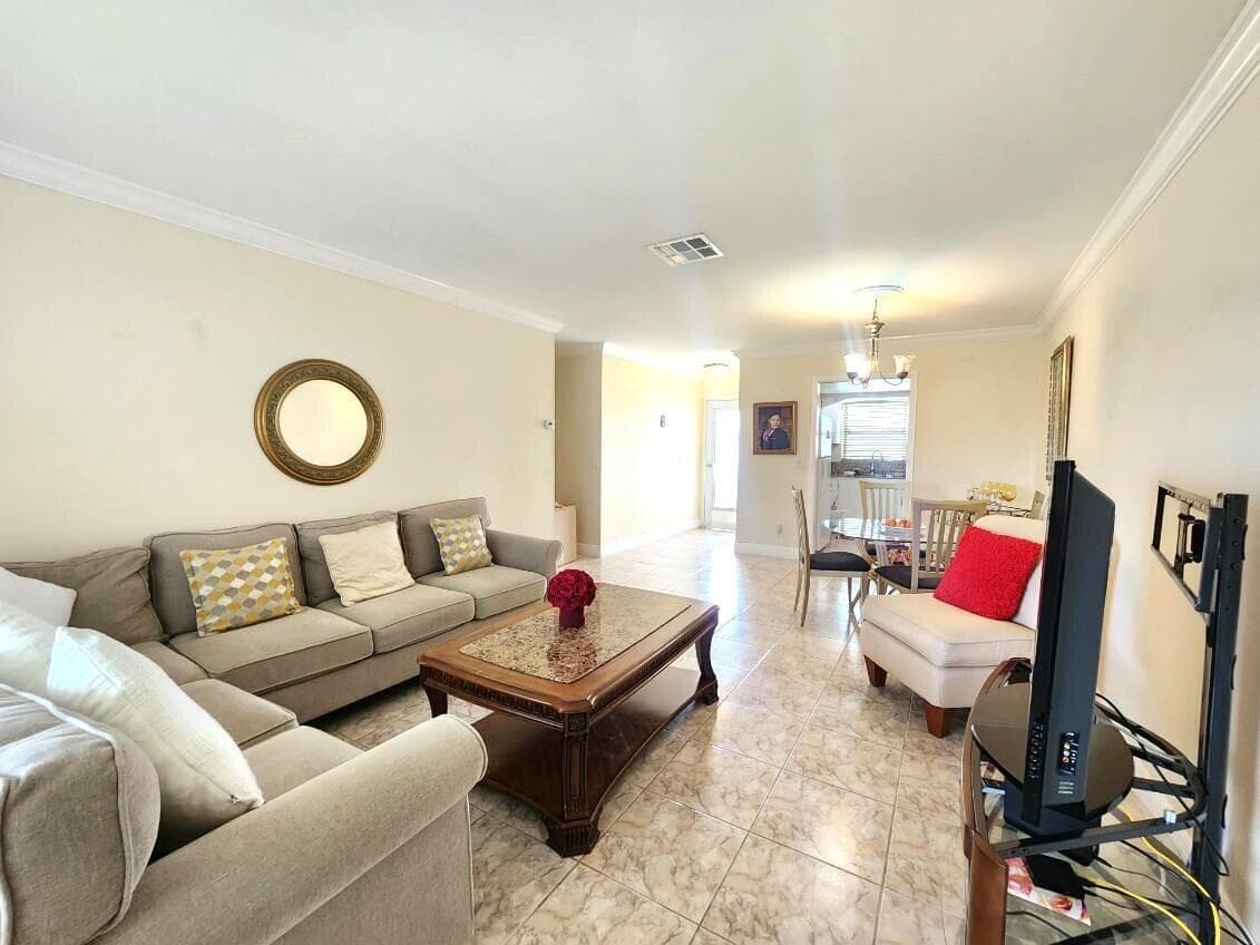 2825 E Crosley Dr Drive E I, West Palm Beach, FL 33415 — photo 8 of 41