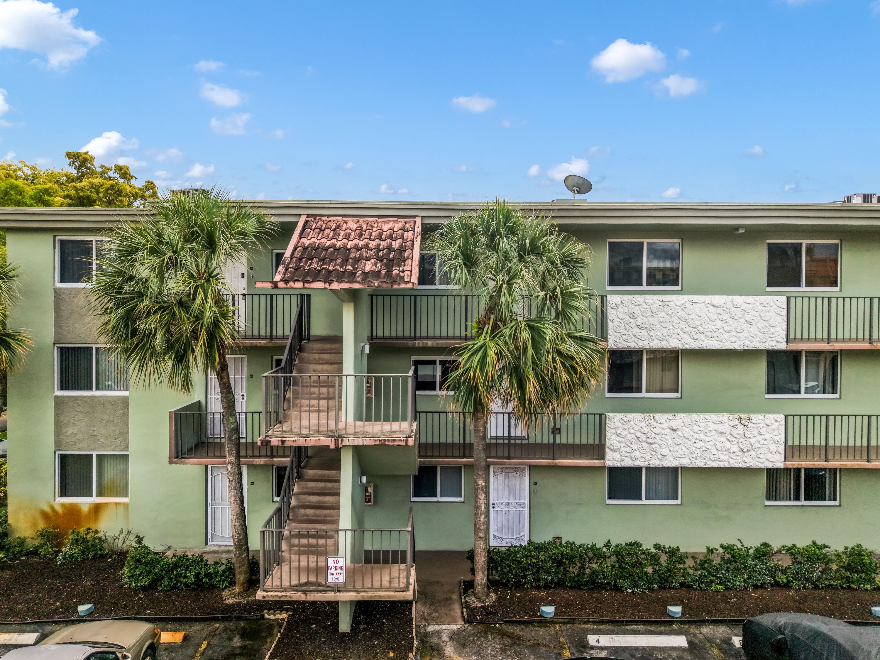5935 Del Lago Circle 202, Sunrise, FL 33313 — photo 2 of 25