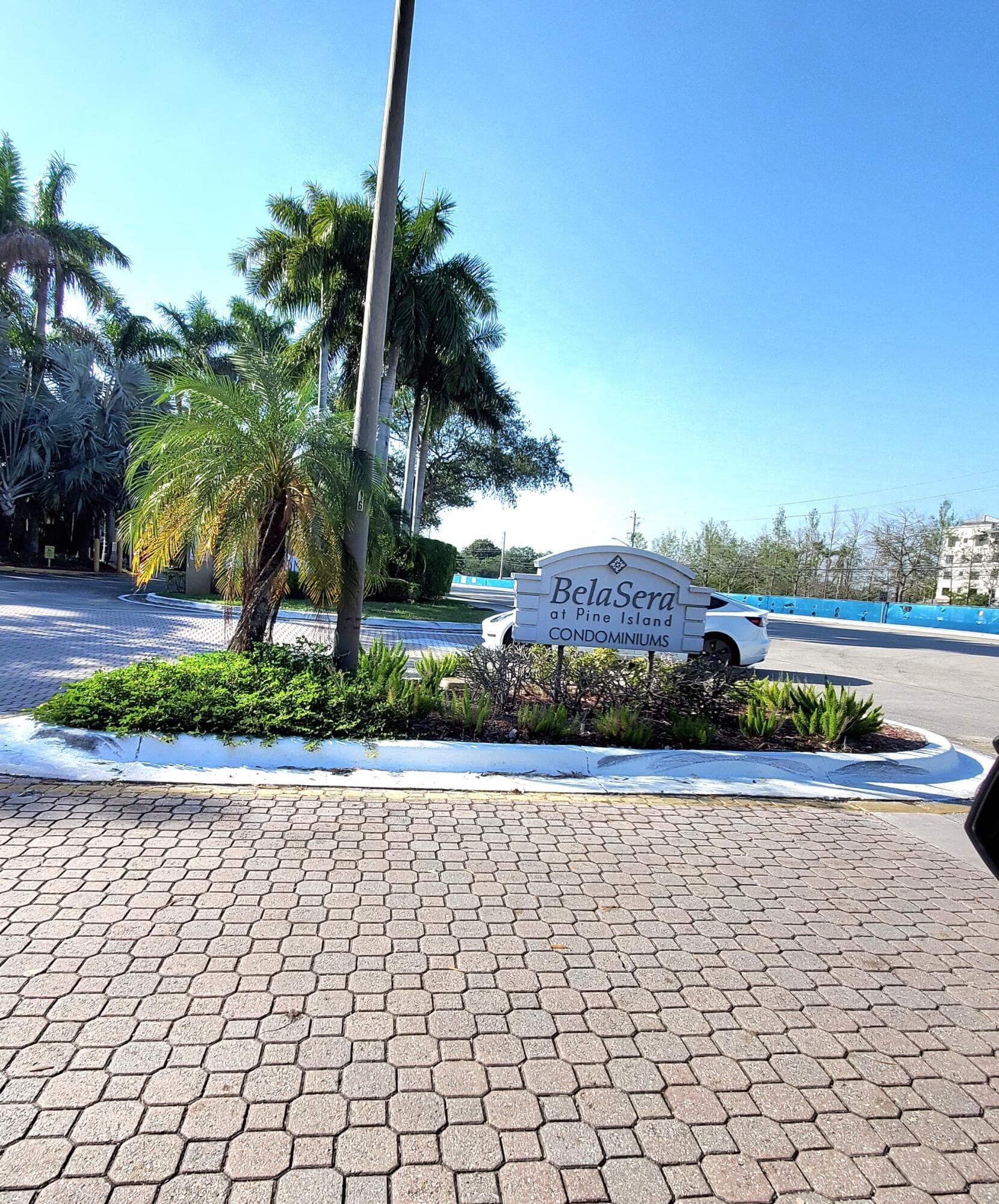 721 N Pine Island Road 103, Plantation, FL 33324 — photo 1 of 54