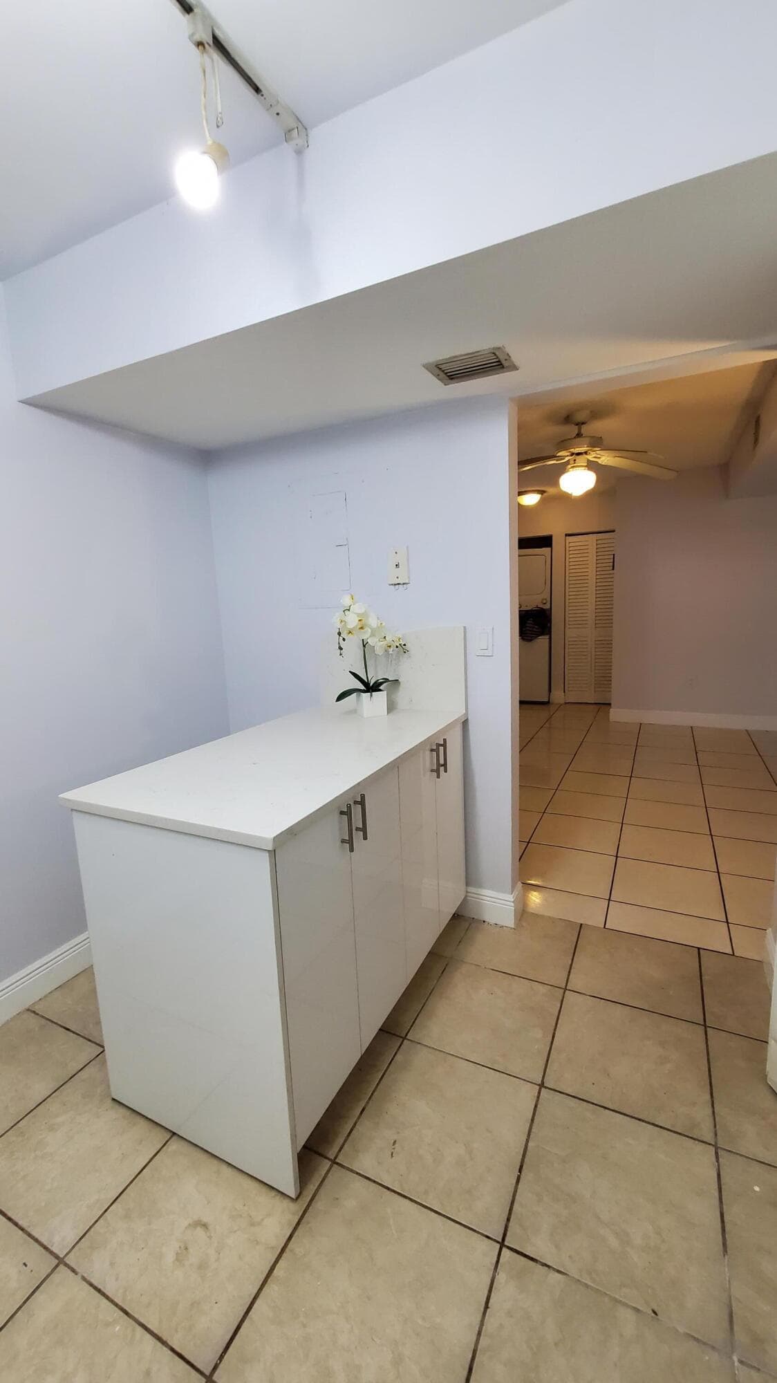 721 N Pine Island Road 103, Plantation, FL 33324 — photo 14 of 54