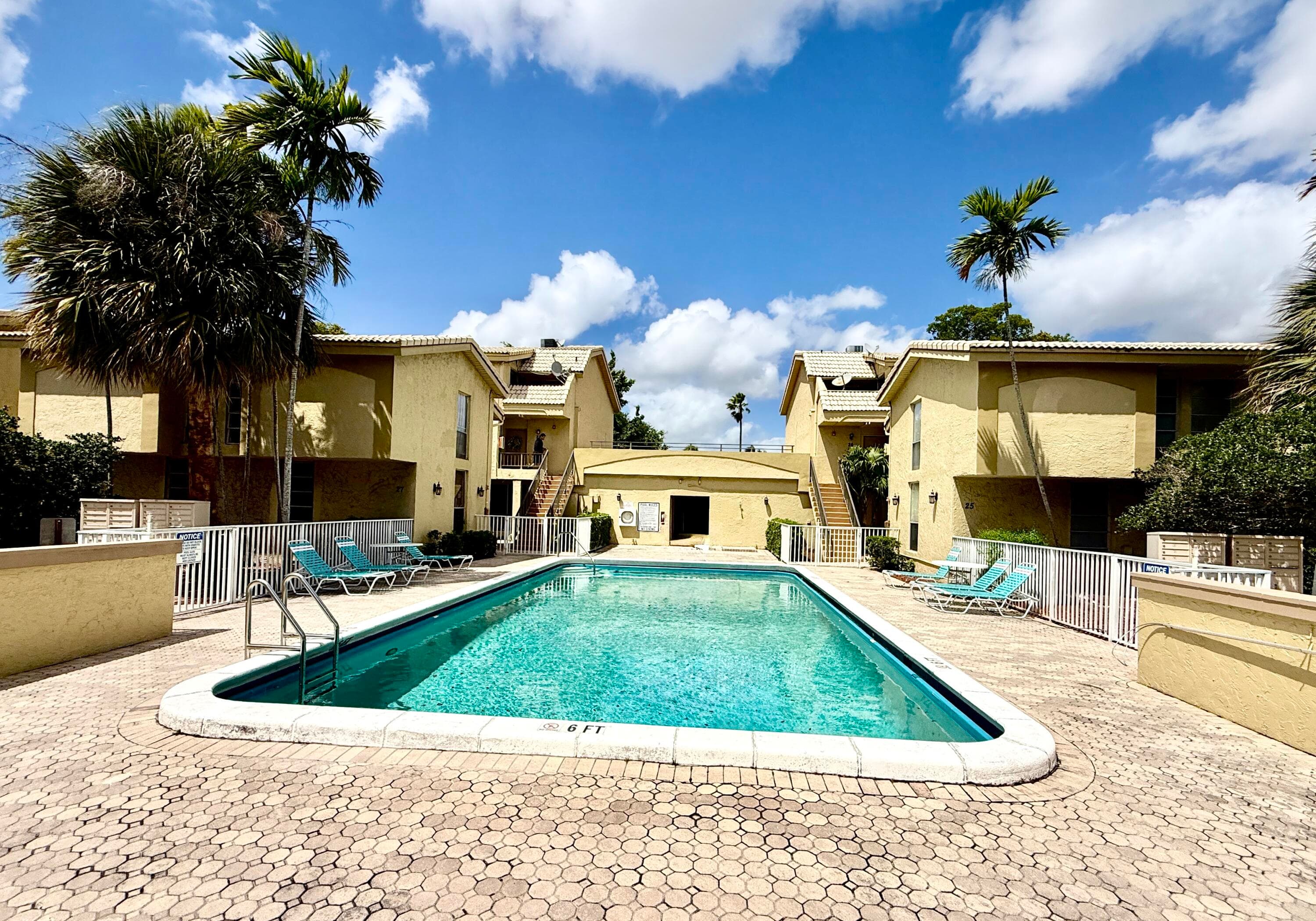 8401 W Sample Road 21, Coral Springs, FL 33065 — photo 2 of 21