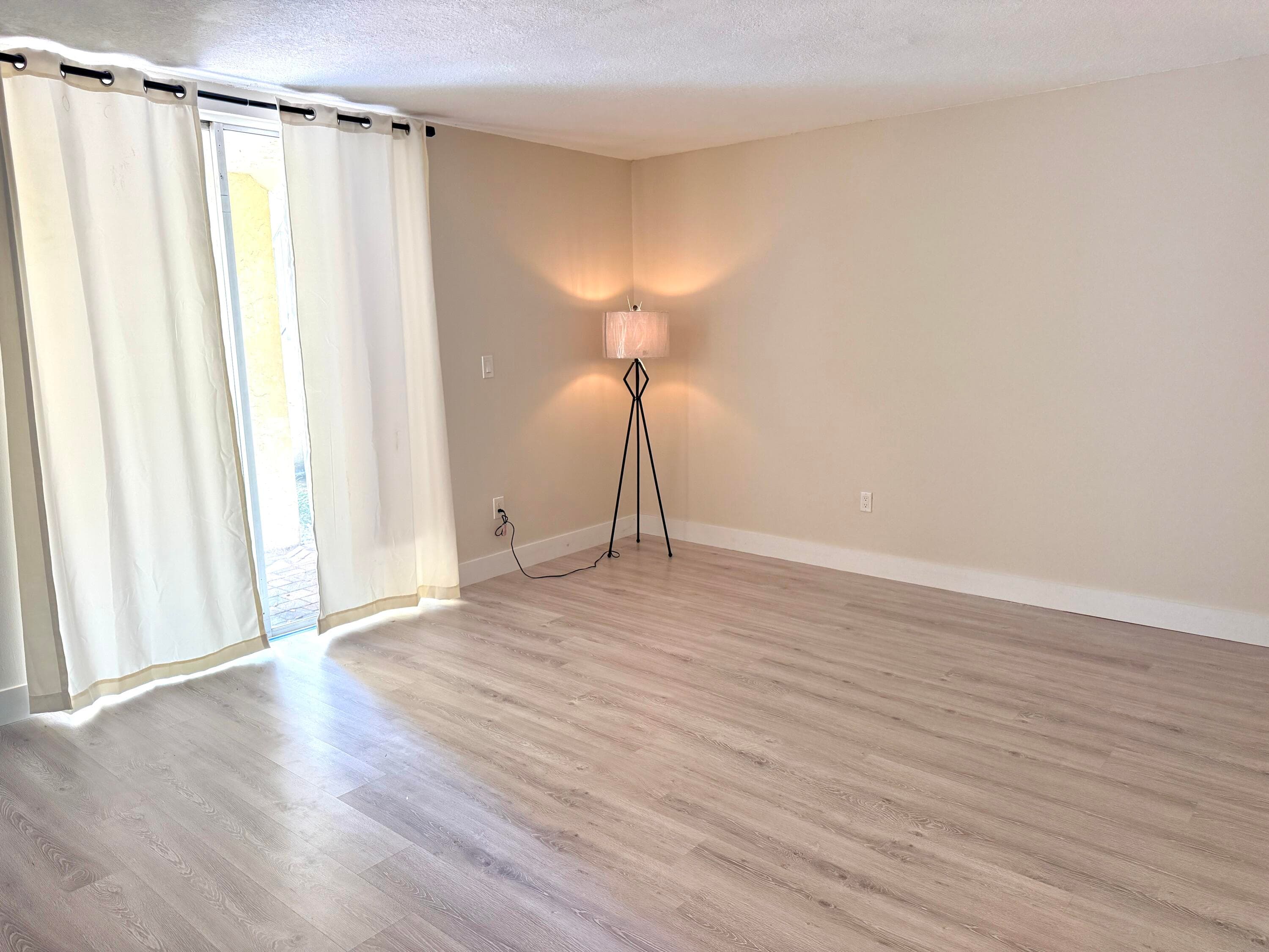 8401 W Sample Road 21, Coral Springs, FL 33065 — photo 9 of 21