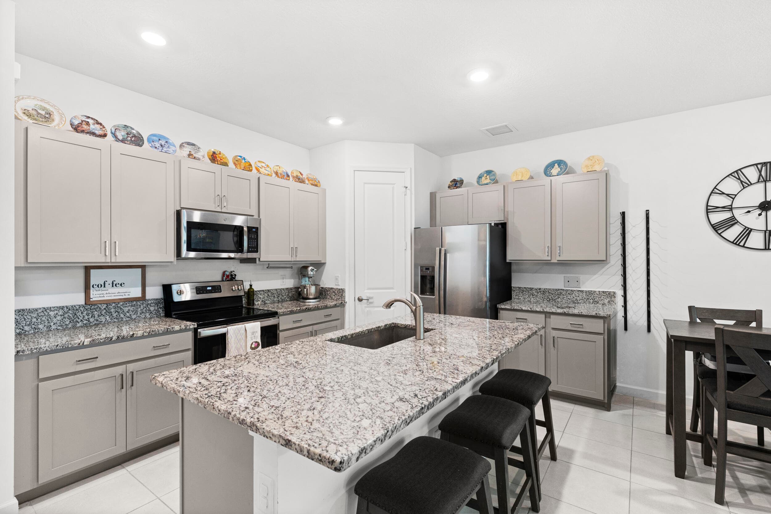 1004 Sweet Briar Lane, Riviera Beach, FL 33410 — photo 6 of 31