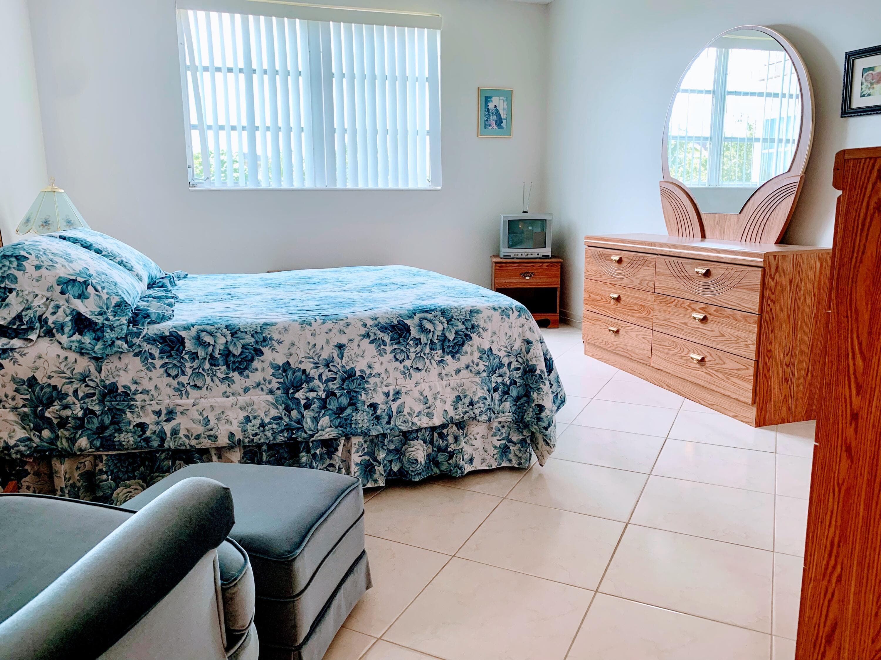 2800 NW 47th Terrace 304, Lauderdale Lakes, FL 33313 — photo 1 of 29