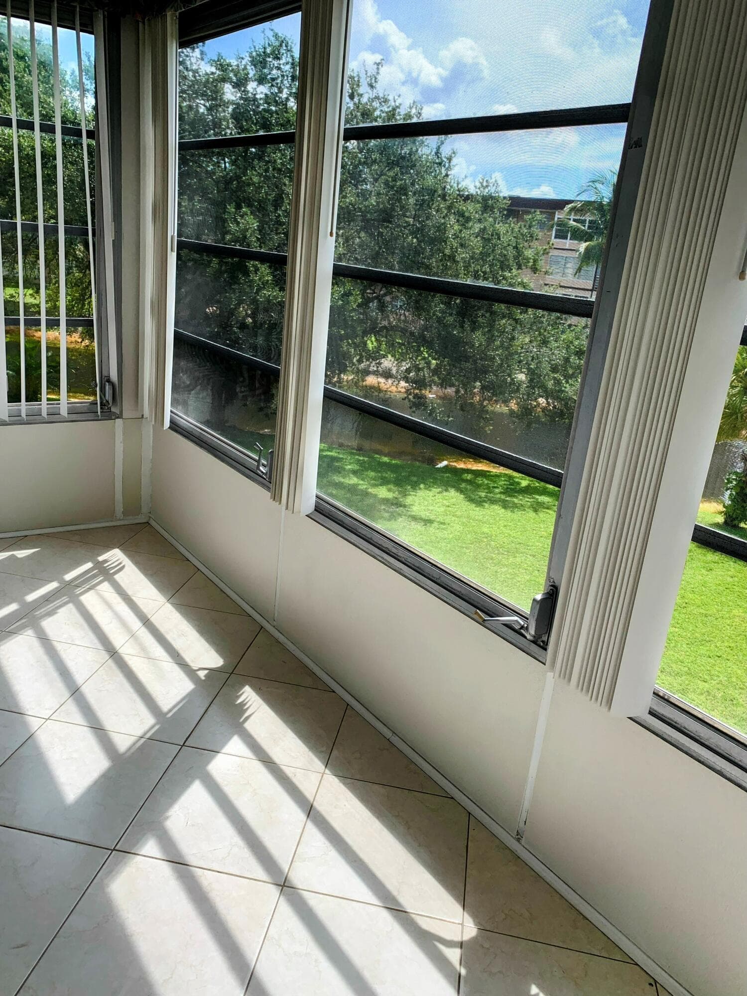 2800 NW 47th Terrace 304, Lauderdale Lakes, FL 33313 — photo 12 of 29