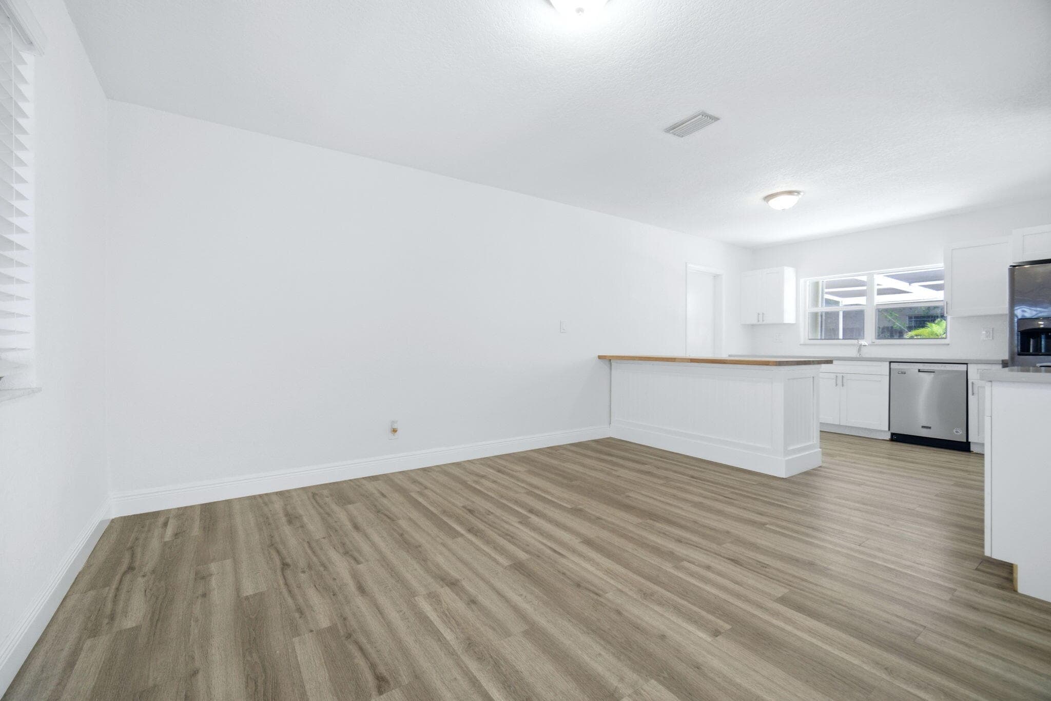 321 E Chaminade Drive, Hollywood, FL 33021 — photo 24 of 46