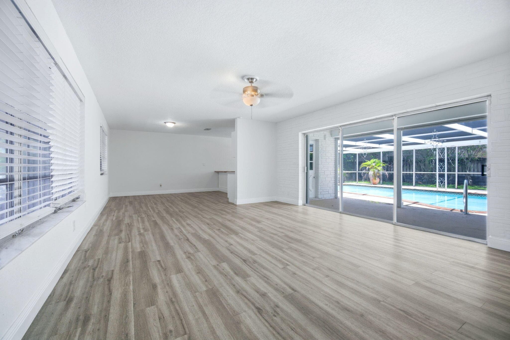 321 E Chaminade Drive, Hollywood, FL 33021 — photo 26 of 46