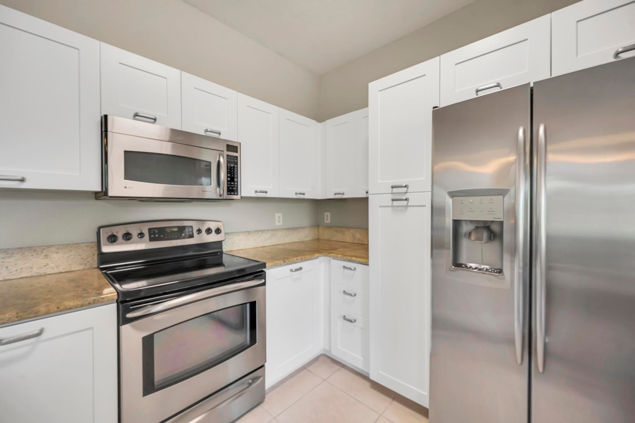 40 SE Sedona Circle 202, Stuart, FL 34994 — photo 3 of 37
